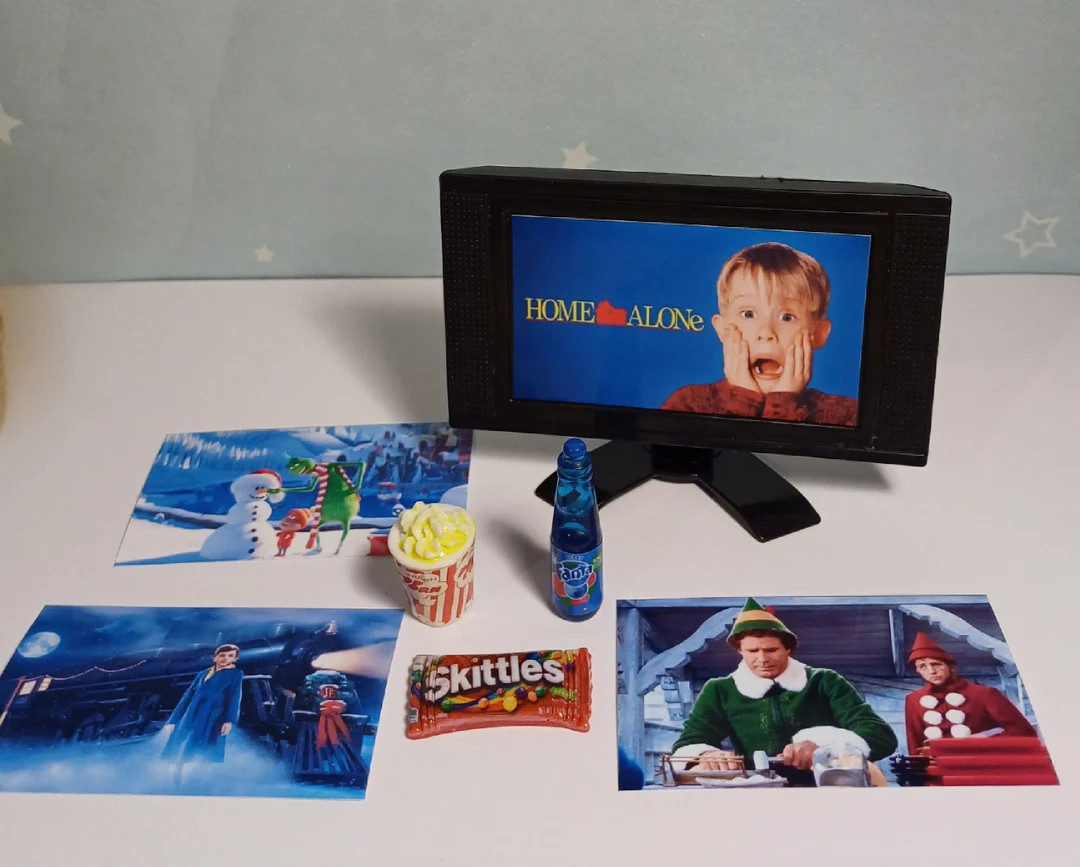 Elf Props, Miniature TV and Snacks Xmas Movies - Etsy | Etsy (US)