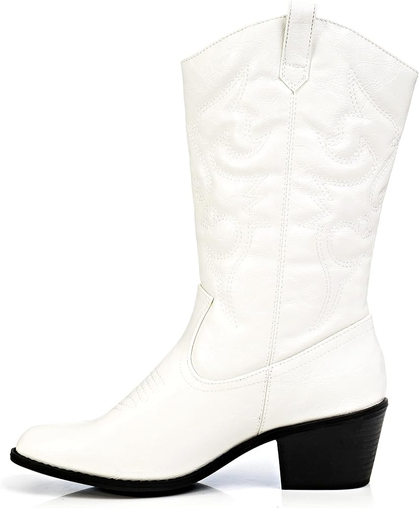 Charles Albert Women's Embroidered Modern Western Cowboy Boot | Amazon (US)