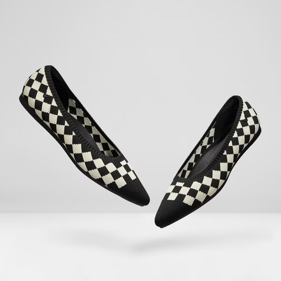 Hot
     
    Pointed-Toe Ballet Flats (Aria 5°) | VIVAIA