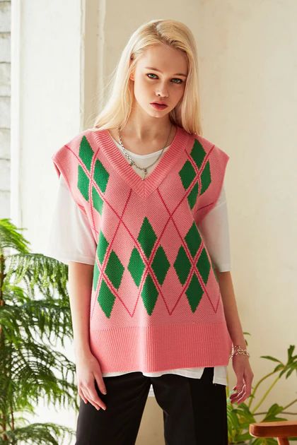 Hope Oversized Argyle Sweater Vest | Storets (Global)