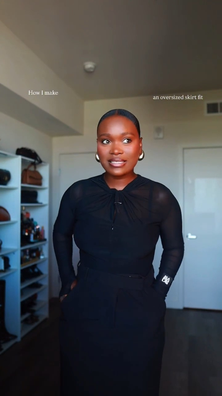 Does anyone else do this or is it just me? My jeans pants and skirt tend to be bigger on the waist and fit perfectly on the hips so I’m always having o alter things to fit. 

This skirt is sold out I got it almost 2years or more. It’s the Editor Studio Stretch Twill High waisted Maxi Skirt. 

I have linked other options that will work perfectly. 
 
Don’t forget to pin the skirt. I forgot to record that part but I figured it might be self explanatory. 

Comment LINK to shop entire look 

#howtowear #express #modestfashionista

#LTKWorkwear #LTKootd