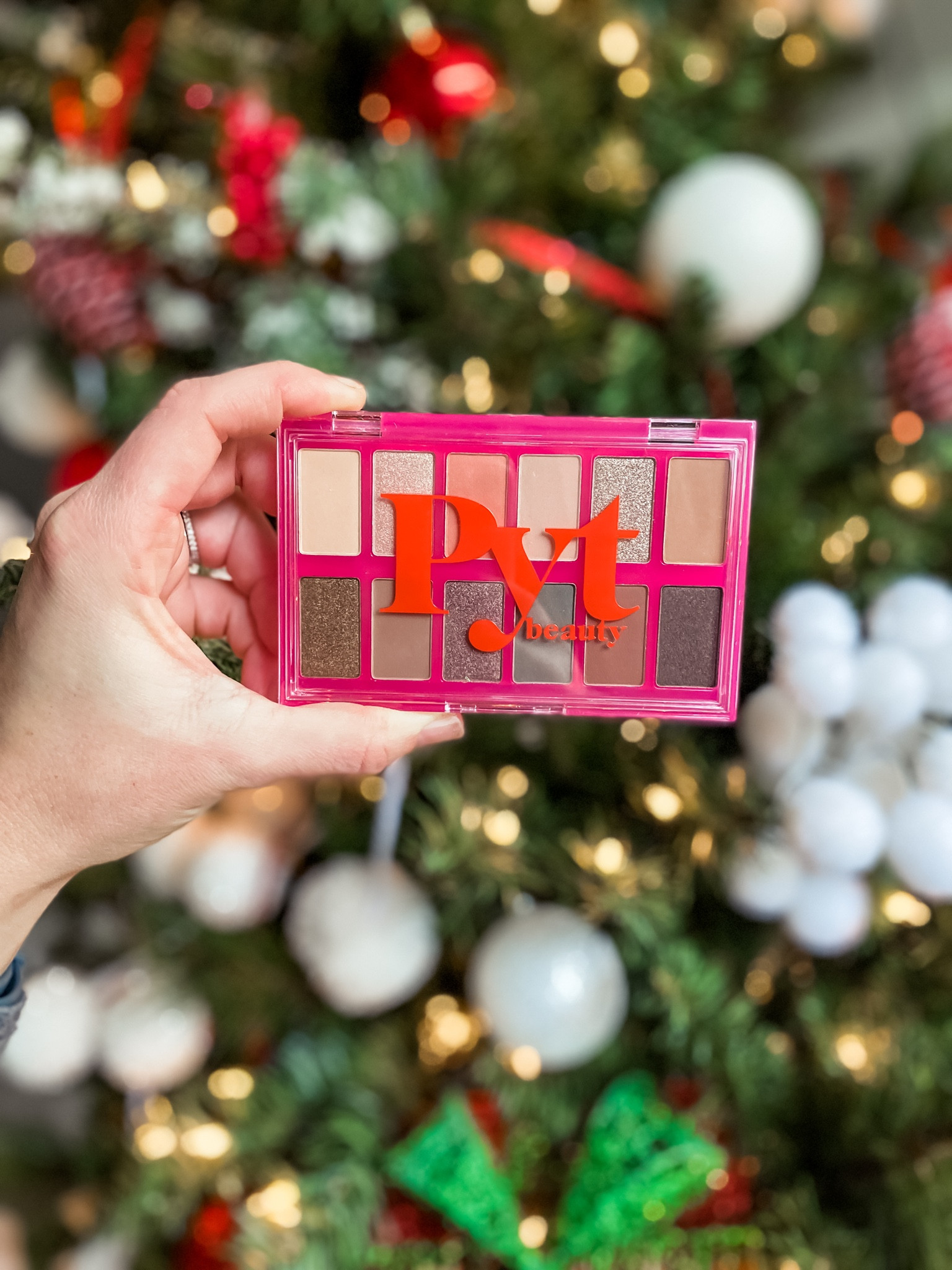 Get holiday ready with PYT Beauty - clean makeup that looks darn good! This eyeshadow palette is perfection 😍 #ad #pytbeauty #pytbeautycreator #pytlooks

#LTKbeauty #LTKHoliday #LTKSeasonal