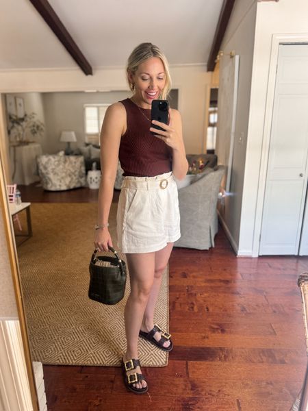 #TrueLife: I typically hate shorts and have a hard time finding pairs that fit me well.

These linen blend shorts are INCREDIBLE!!! I took the size small & I'm 5'6 for reference — they have a little elastic in the waist for extra comfort and are so lightweight. These are about to be on repeat for the summer. Best part? These shorts are $20🫶🏻

Shop below link to them, along with my tank under $20 and these woven sandals 🤎