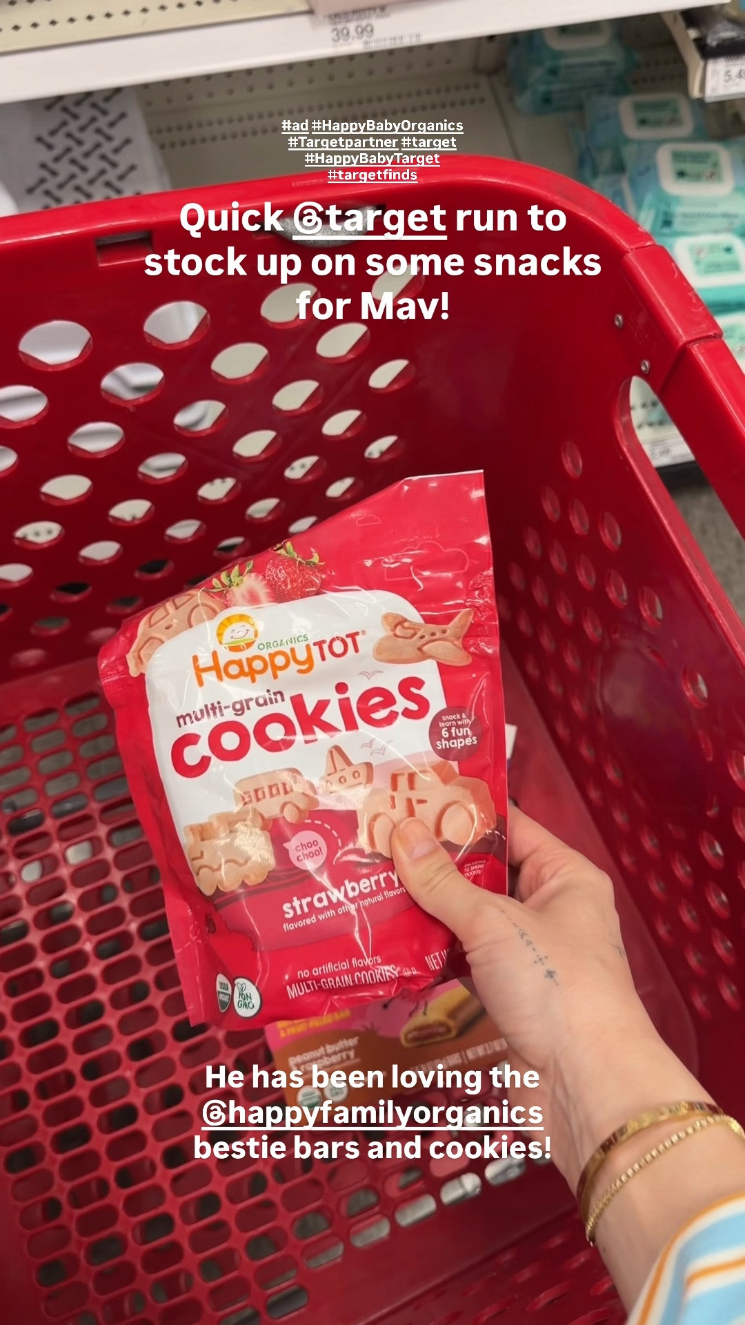 #ad a target run with my toddler will always involve snacks. Our favorites from happy baby organics are now available to shop @target #TargetPartner #target #HappyBabyOrganics #HappyBabyTarget #targetfinds
