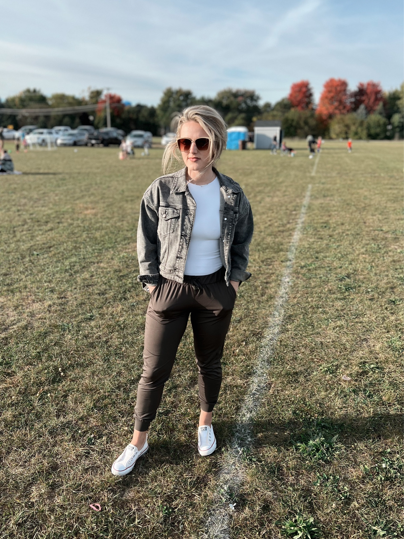 Soccer Mom ⚽️
#luludupe #momoutfit #momstyle #fall2022 #athleticwear


#LTKsalealert #LTKSeasonal #LTKunder50