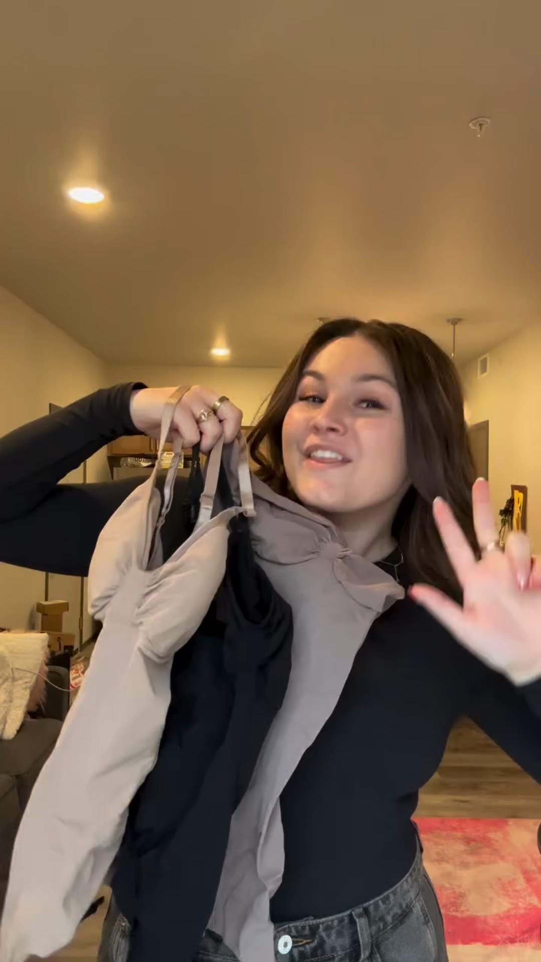 Comment SHAPE to shop 😉

As we approach Valentine’s Day and wedding season, I know a lot of us reach for shapewear! Here are some of my all time faves as a midsize girly 🤗

#shapewear #shapeweartryon #shapewearthatworks #midsize #midsizetryon