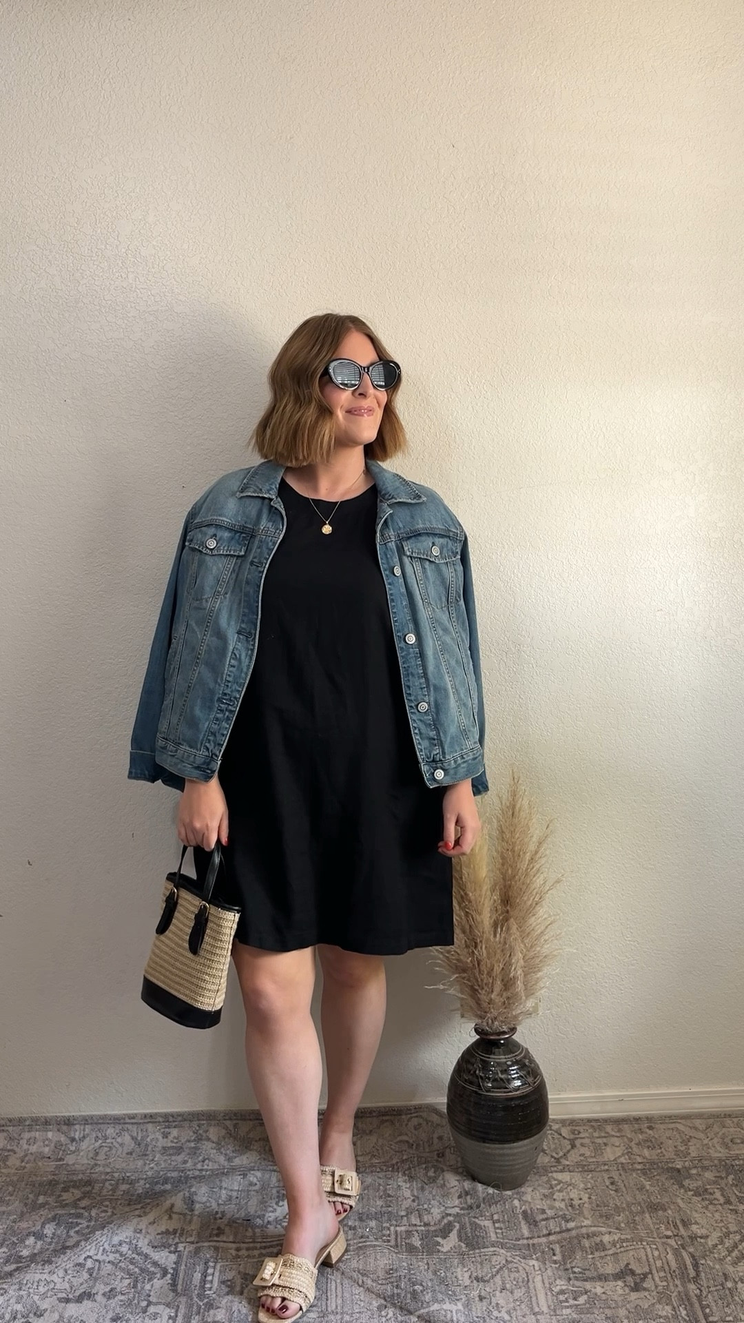 Target Linen Dress on sale!! Under $20. Have this in two colors and it’s perfect for Summer! has pockets and comes in other colors

Wearing L

#LTKMidsize #LTKSaleAlert #LTKFindsUnder50