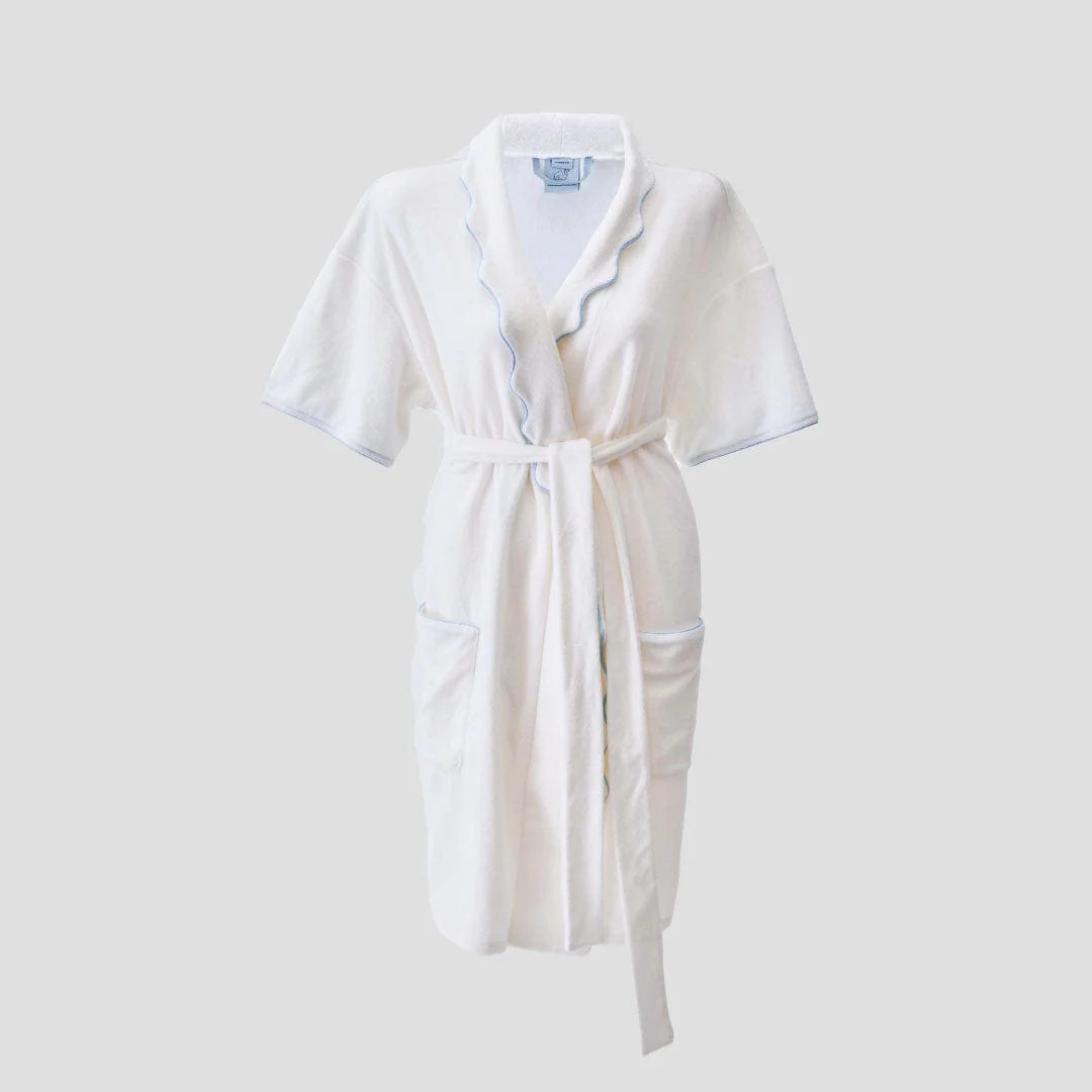 Women’s Short Scallop Lightweight Robe | Weezie Towels