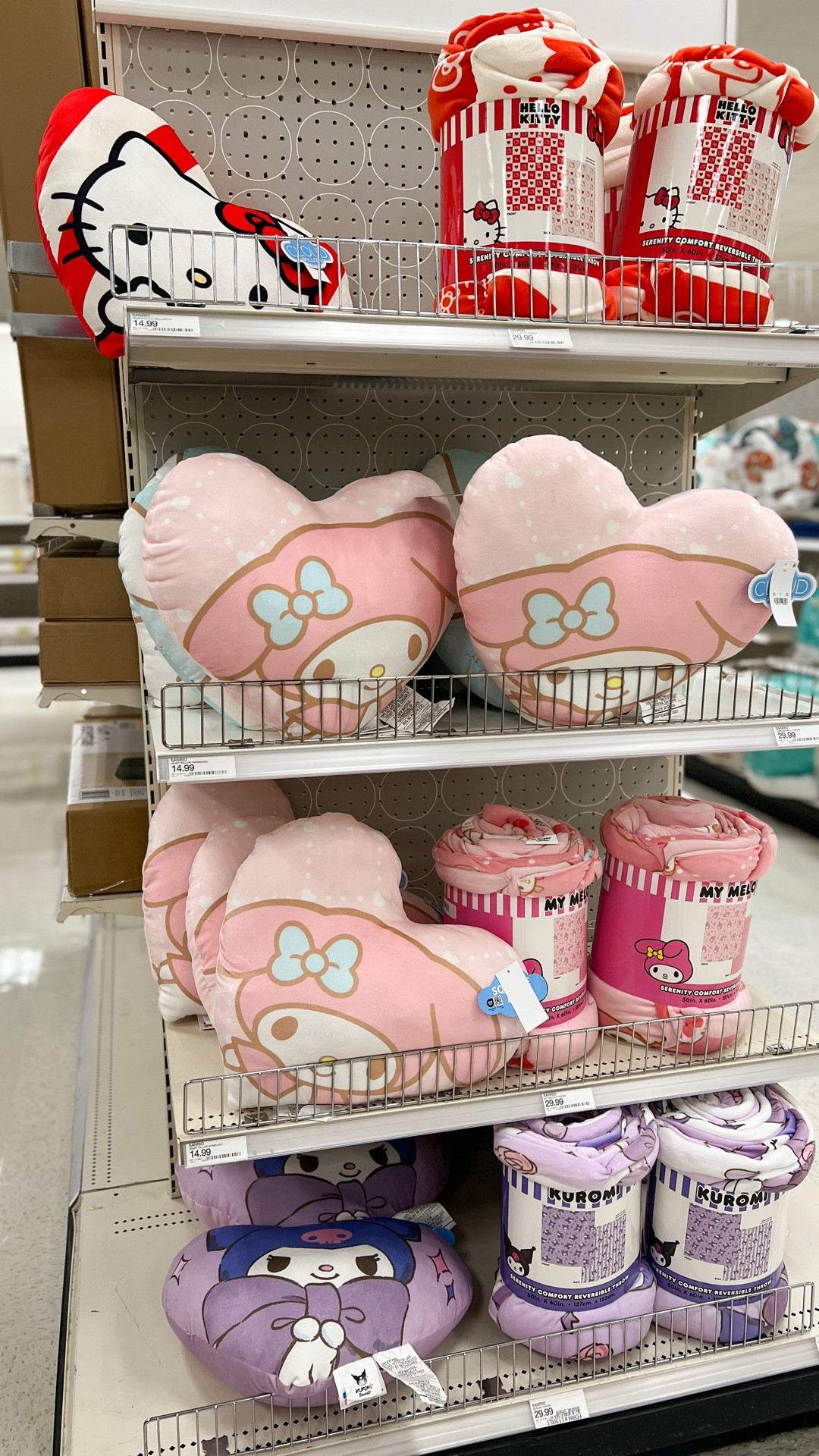 New Sanrio heart pillows and throws! These are super soft 😍 #targetfinds #newattarget #targethome #kidsroom #hellokitty

#LTKHome #LTKKids