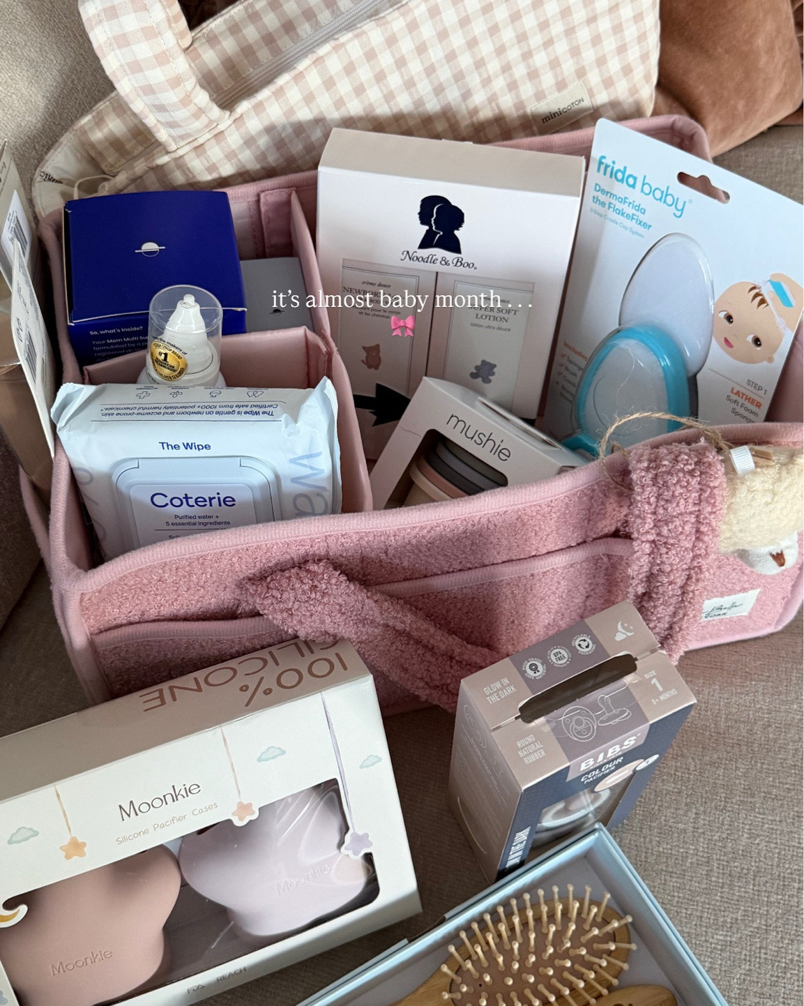 Newborn essentials 🍼 baby girl diaper caddy

#LTKmomlife #LTKBaby
