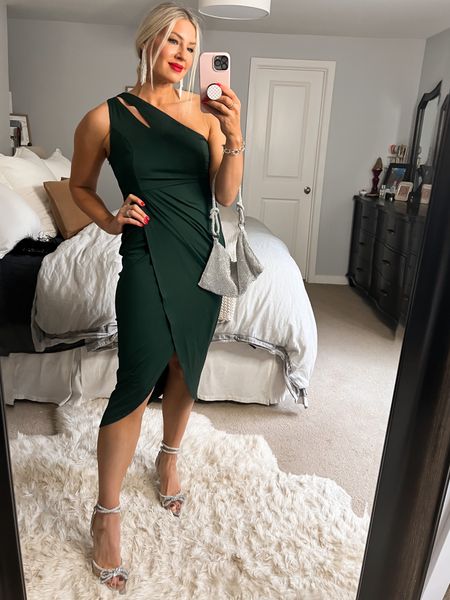 Green holiday dress that is budget friendly and so flattering on. Tts and I sized up 1/2 size in these heels 

#LTKHoliday #LTKSeasonal #LTKshoecrush
