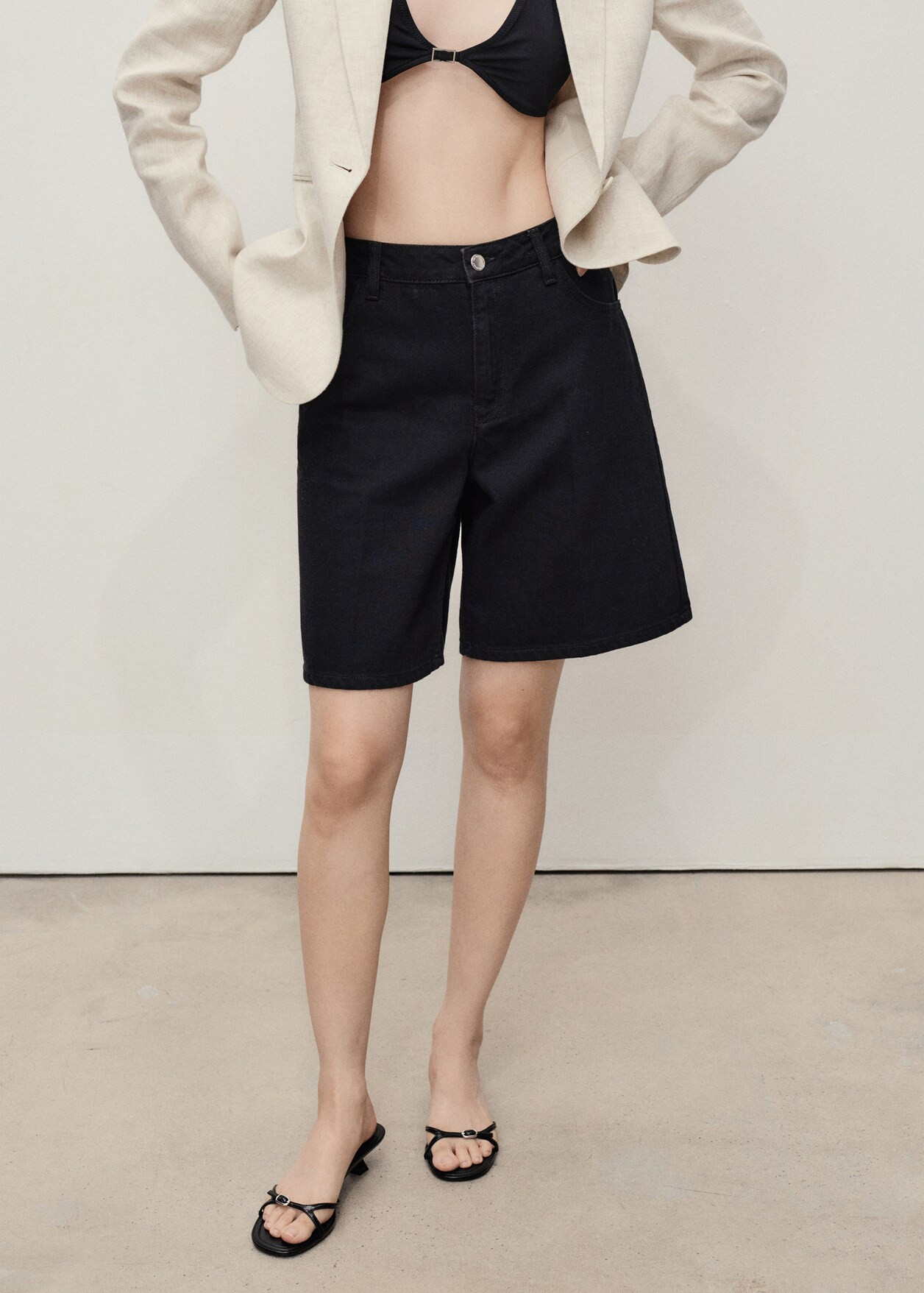 High-waist straight-fit denim shorts | Mango (US/MX/AU)