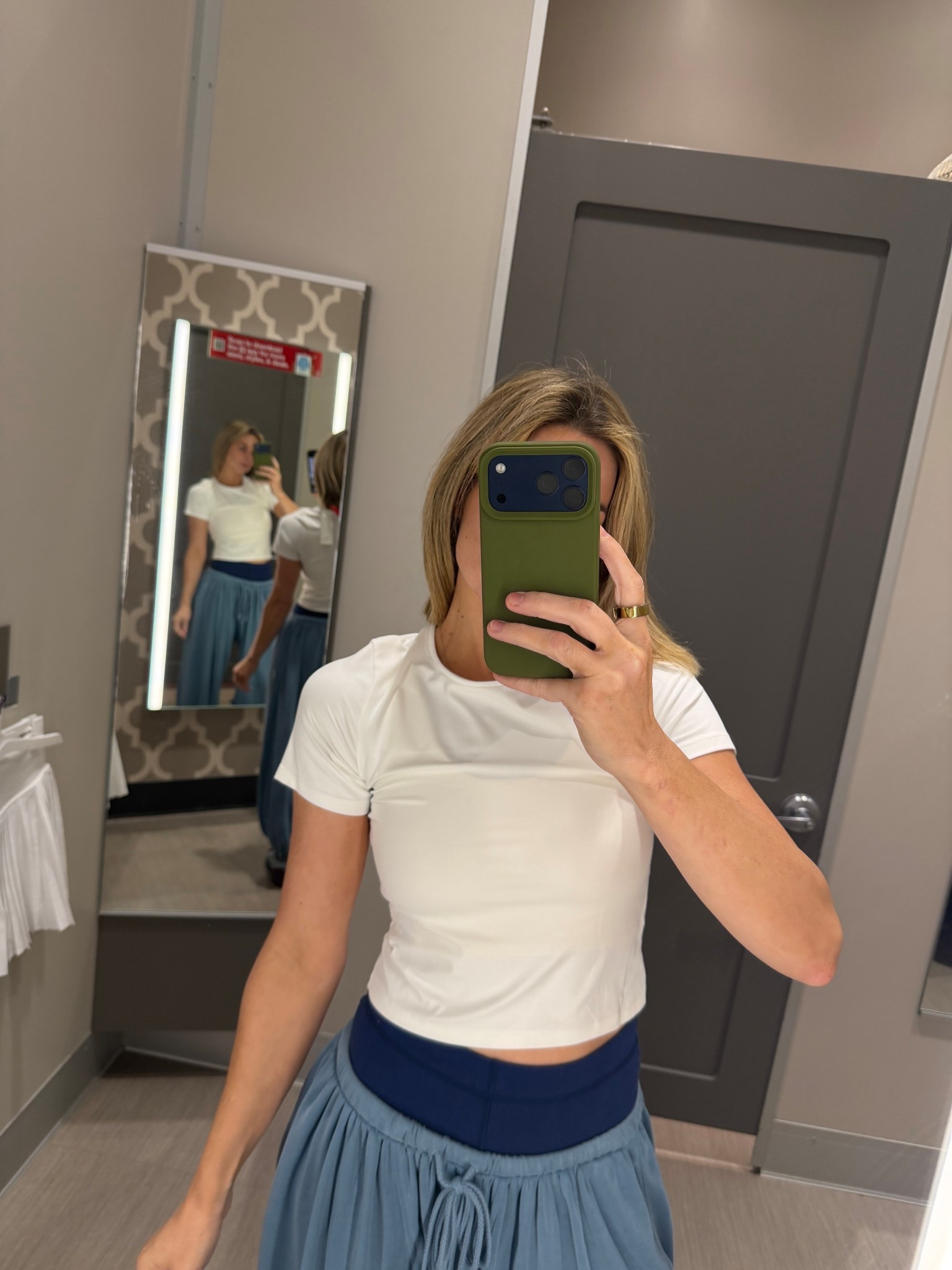 Loved this white athletic tee. Size medium 

#LTKmomlife #LTKActive #LTKOver40