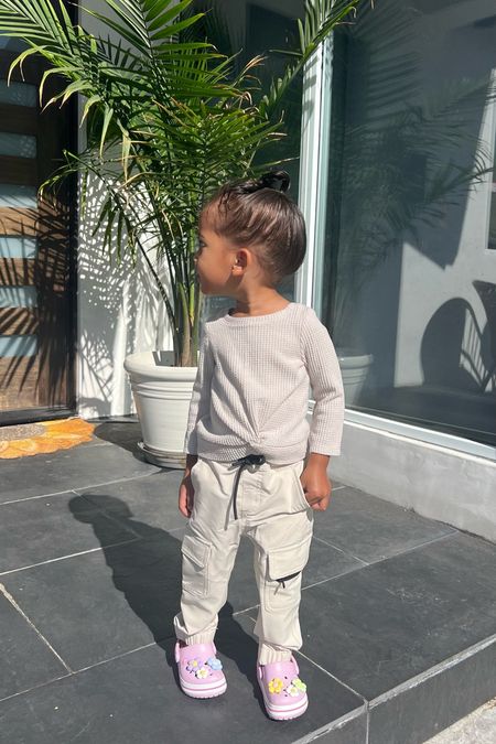 Toddler back to school fashion 🥹 these cargo pants are the cutest EVER!!!!

#LTKBacktoSchool #LTKbaby #LTKkids