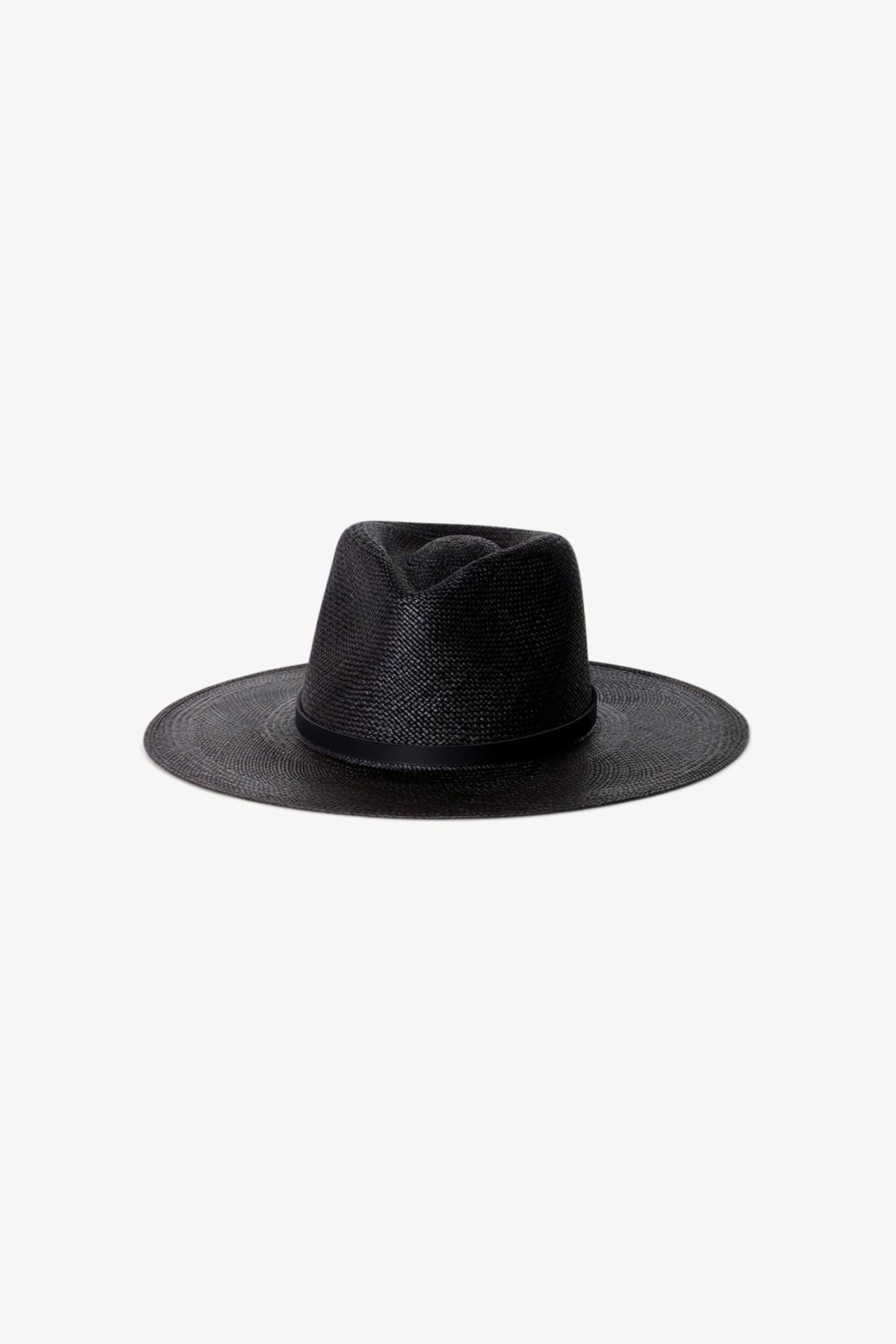 Patricia Hat | Janessa Leone