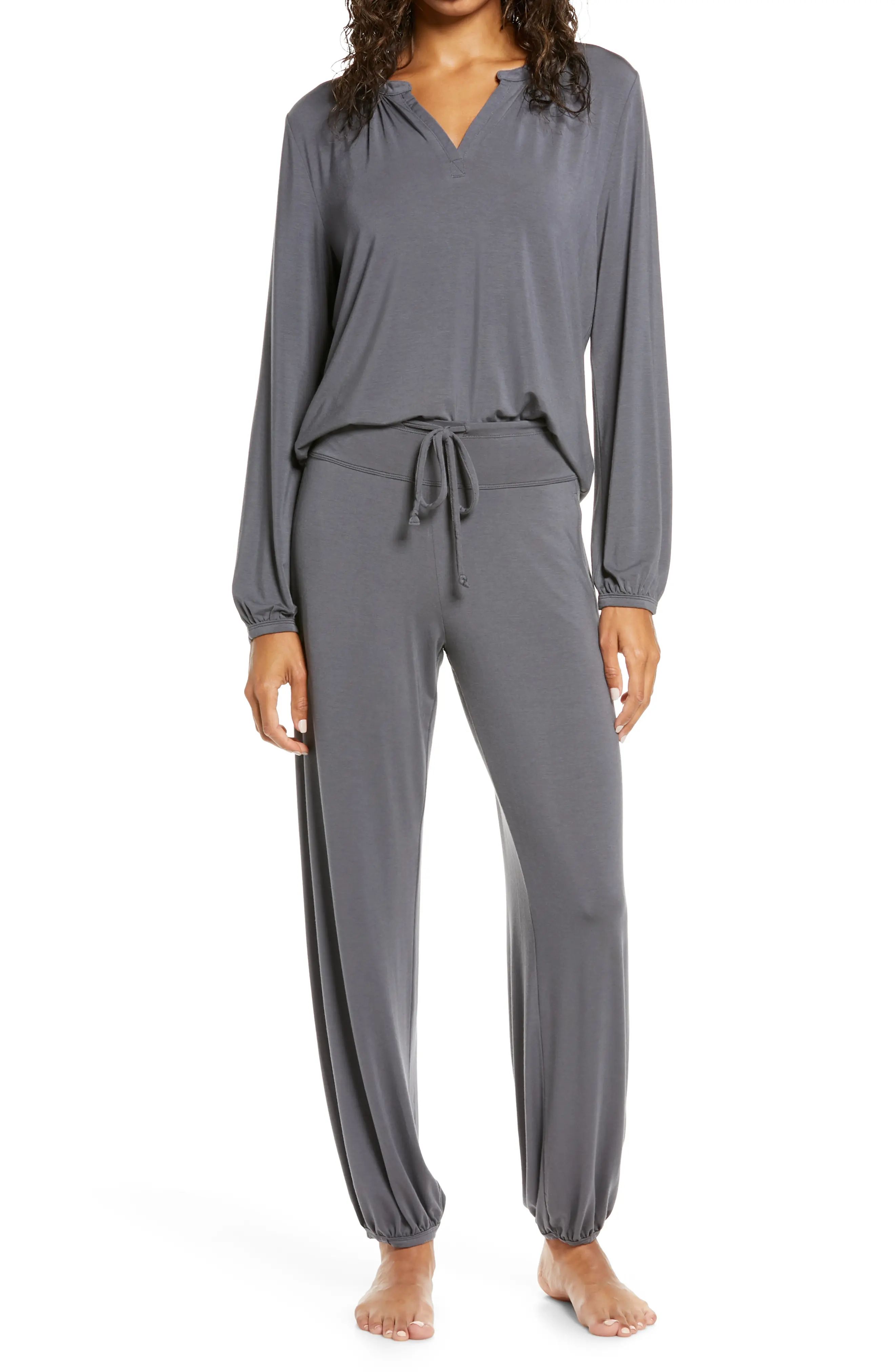 Barefoot Dreams(R) Namaste Two-Piece Lounge Set in Graphite at Nordstrom, Size Medium | Nordstrom