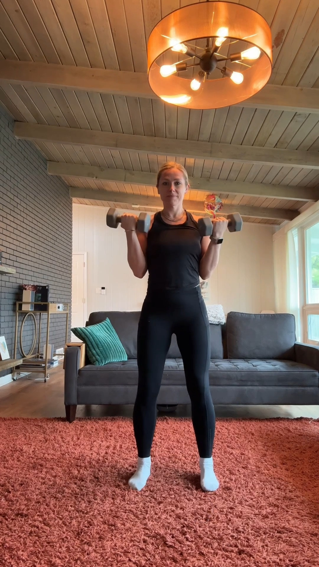 One of my favorite at home workout fits  

#LTKActive #LTKfitnessgoals #LTKmorningroutine