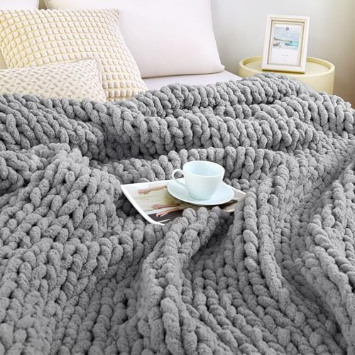 Admitrack Chunky Knit Throw, a Pottery Barn Chunky Handknit throw dupe