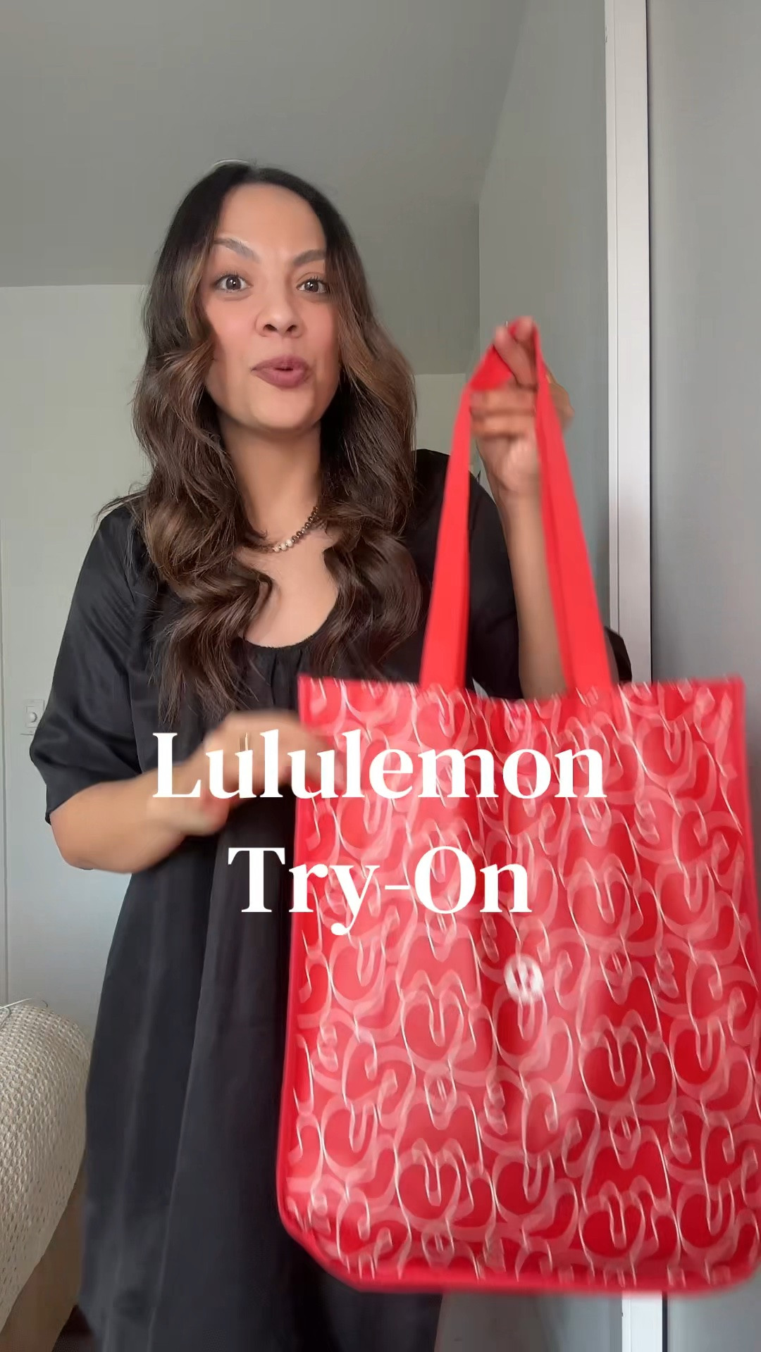 Lululemon Tryon!

-Brown mesh tank top with sports bra underneath, I have a size large.
-Black wide leg long pants, I have a size medium.
-Bright red tank top, I have a size medium.
-Red cropped workout T-shirt, I have a size 10.
-Black shorts with lining, I have a size medium.

#LTKsummer #LTKfitness #LTKstyletip