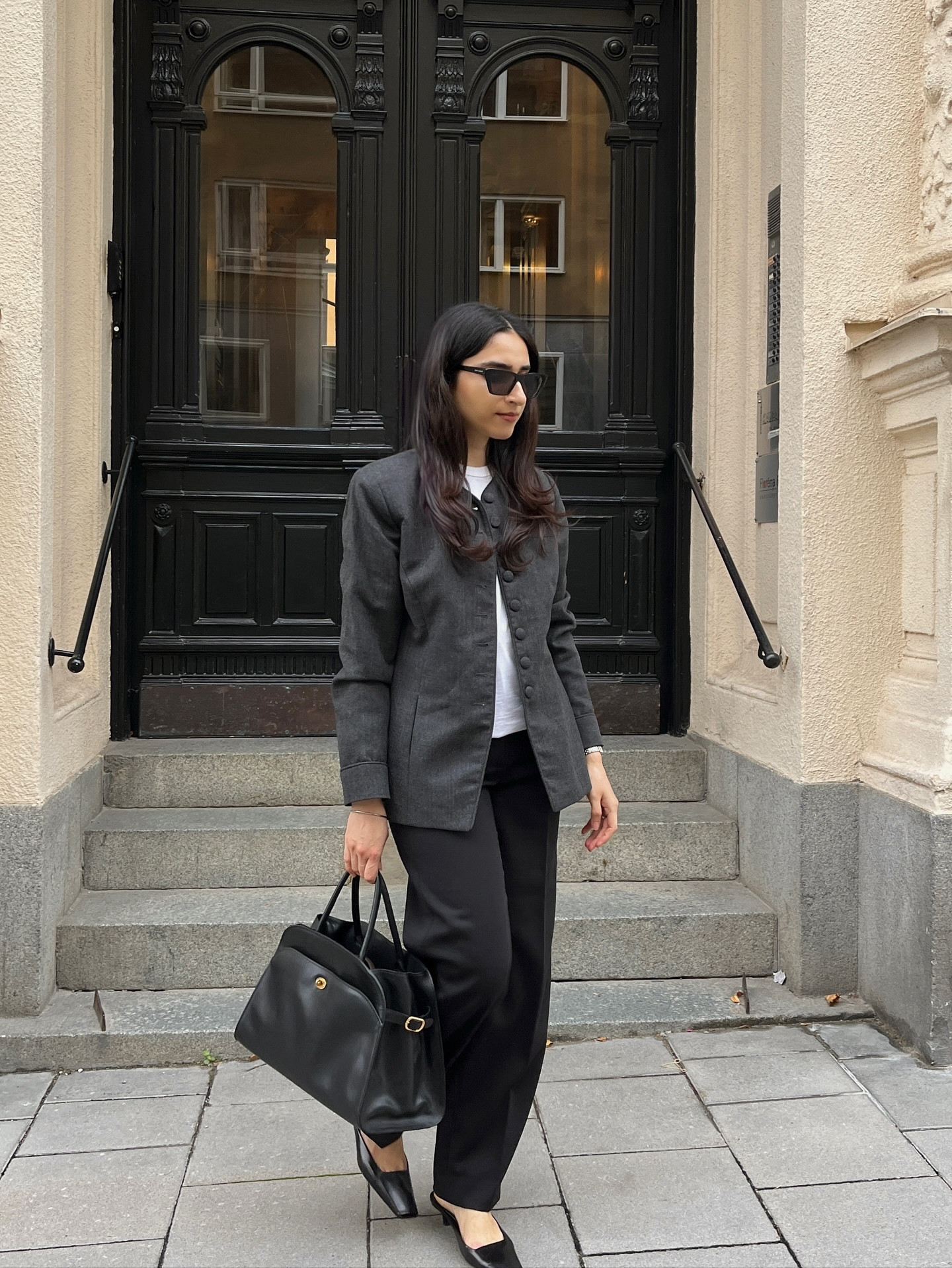 Office chic
.
.
Fall outfits, Fall workwear outfit, Grey blazer fall look, Autumn outfit ideas, Chic fall style, Fall fashion

#LTKeurope #LTKautumn #LTKworkwear
