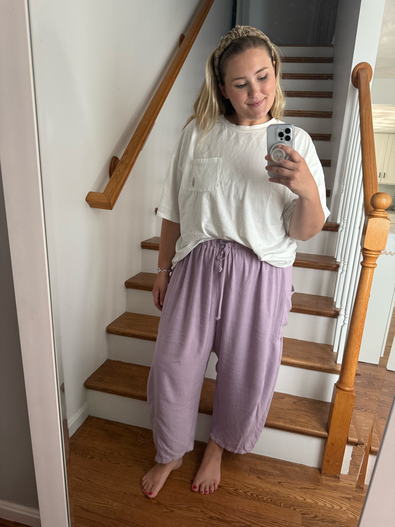 The best free people tshirt! Even for curvy girls!! I got an XL and I’m usually an XXL and it fits perfectly oversized 

#LTKSummerEdit #LTKSeasonal #LTKOver40