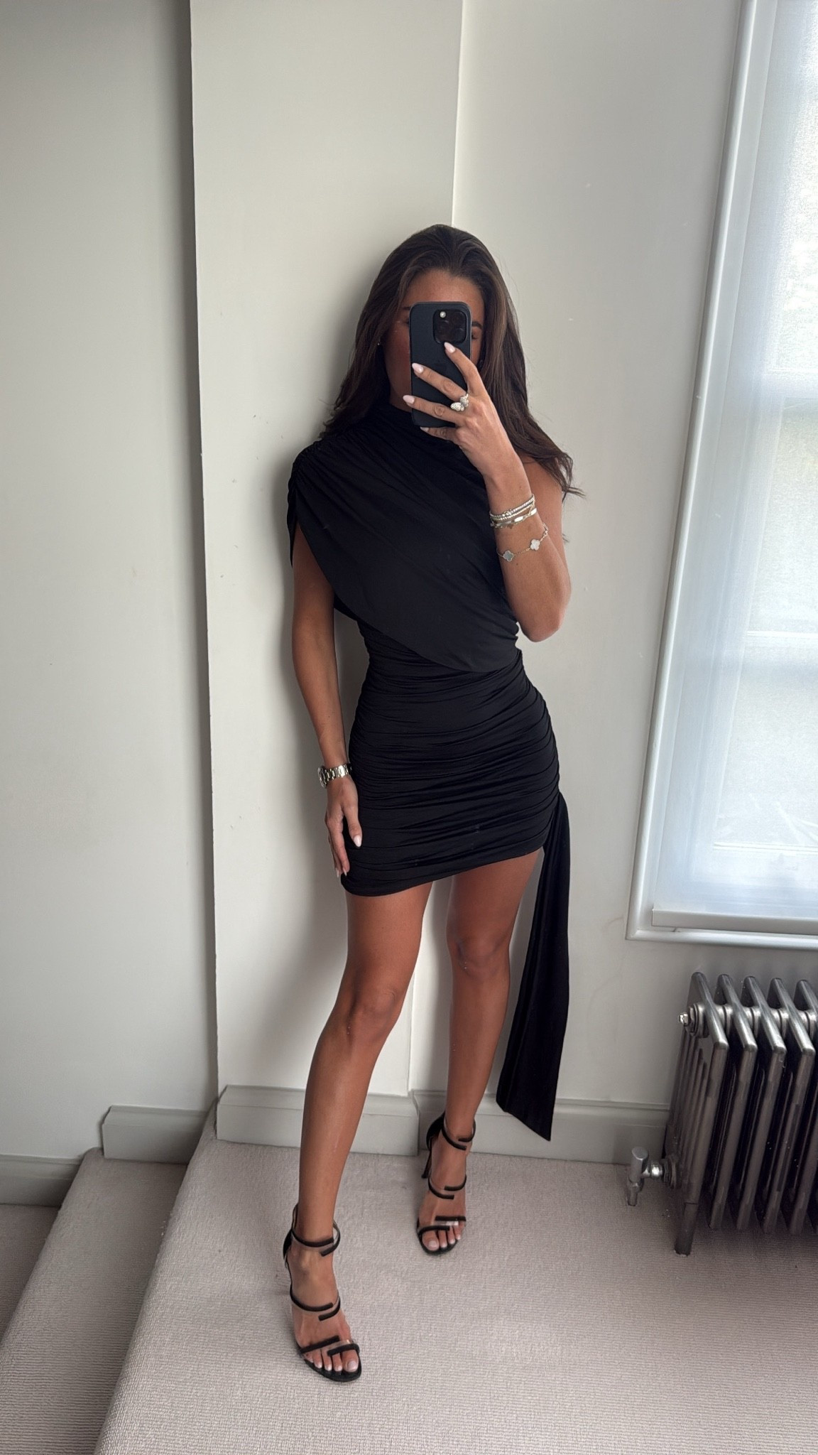 Little black dress, mini dress, party dress, going out outfit, date night outfit

#LTKootd #LTKgrwm