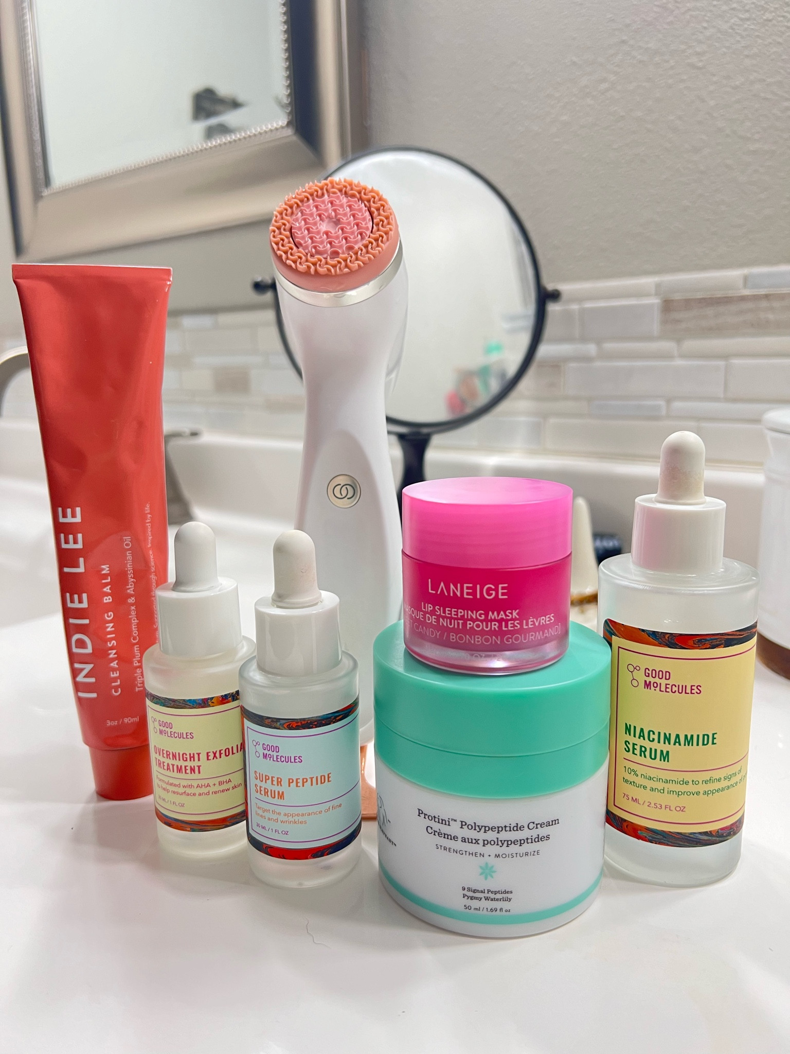 Perfect evening skincare routine!  Leaves skin soft, supple, and plump!

Can’t link the Lumi,  but everything else is here! 

#LTKbeauty