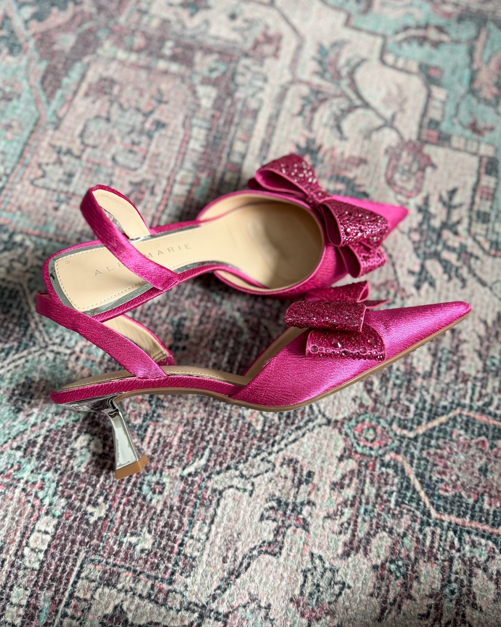 Pink bow heels. They are available in multiple colors if you select the shoes!