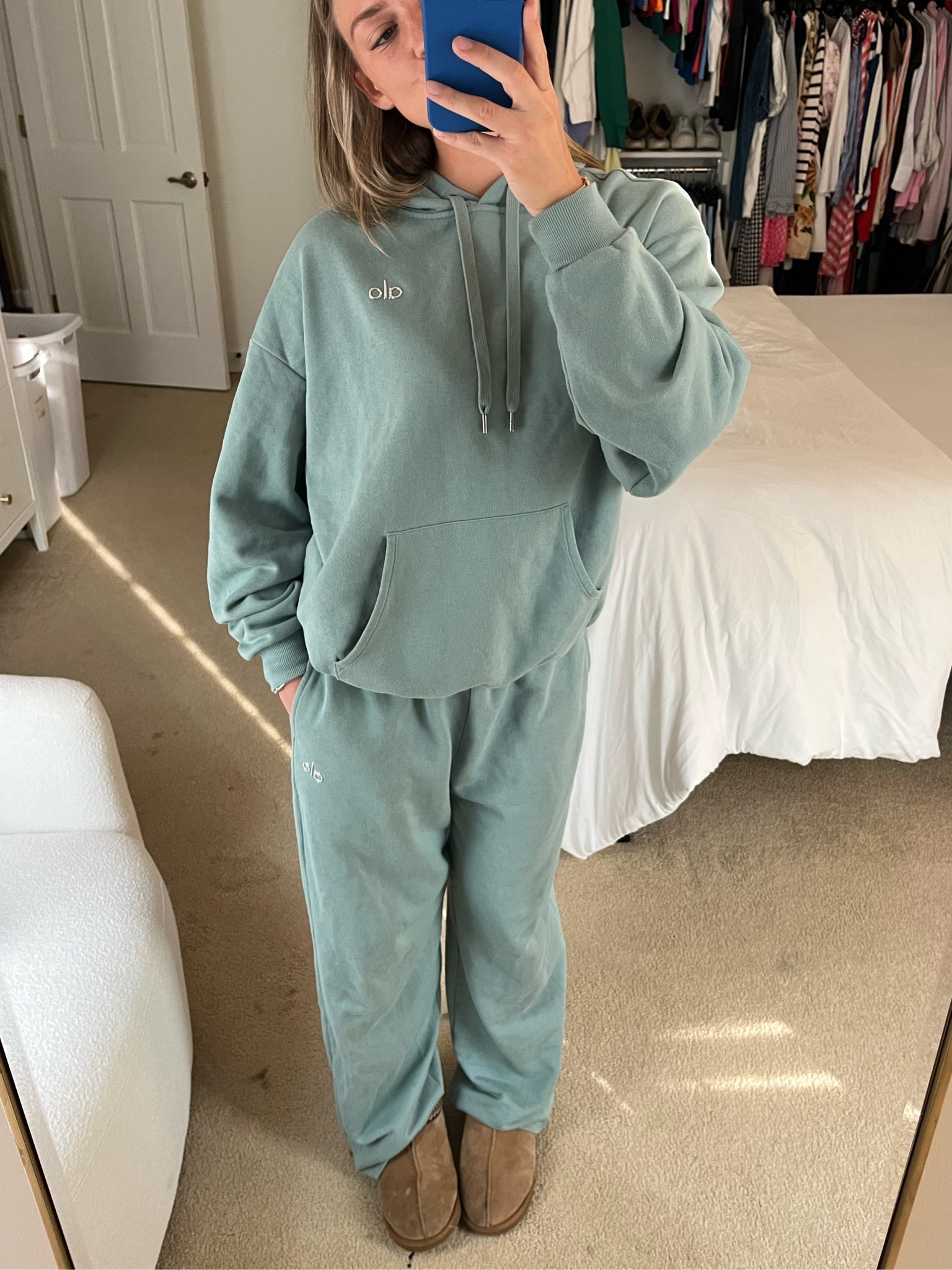Alo sweat set
