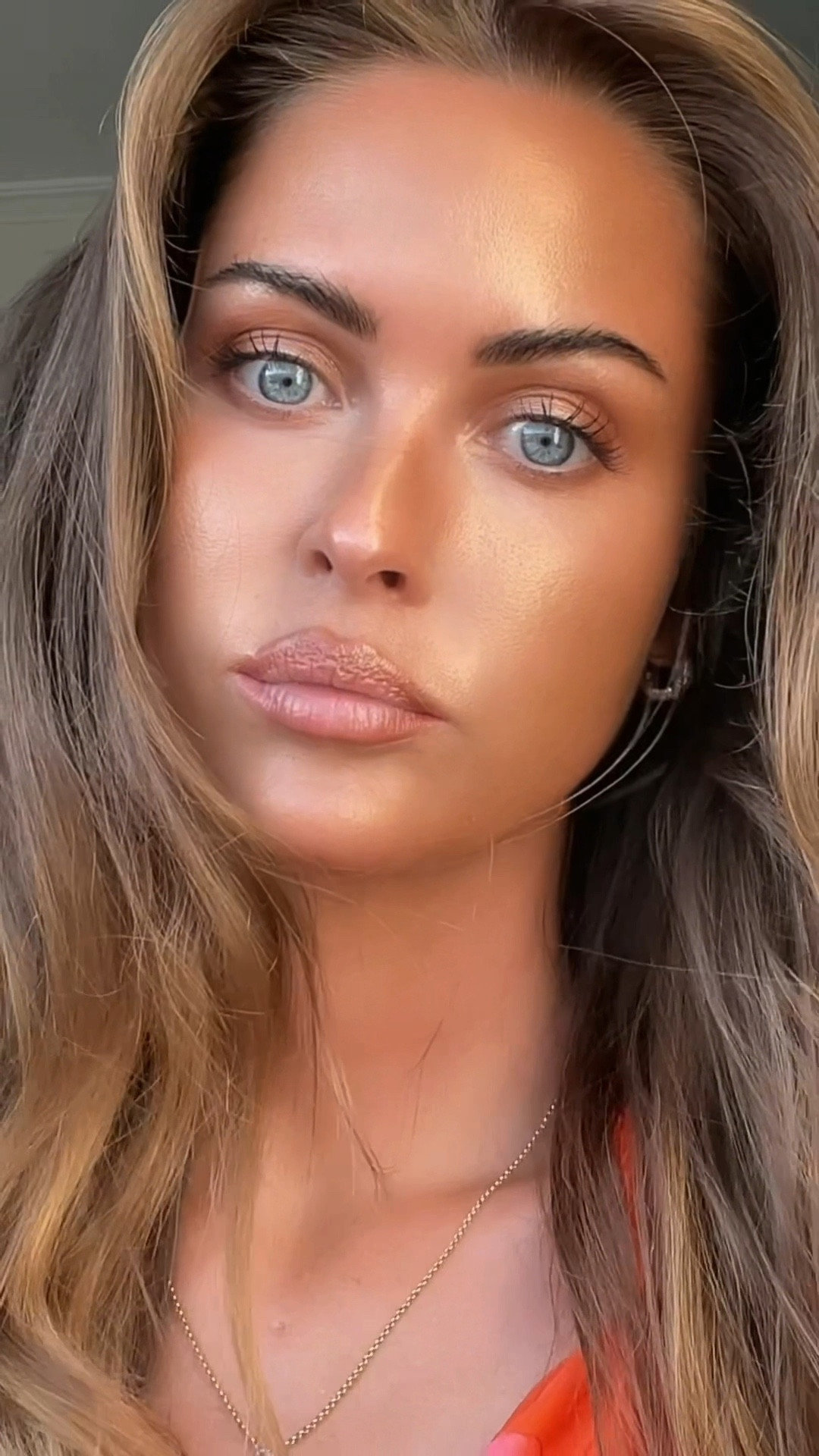 Couldn’t find the Kylie Cosmetics lip product and face balm. Gloss is shade sunburst 💓 *these are affiliate links 

#LTKbeauty #LTKsummer #LTKeurope