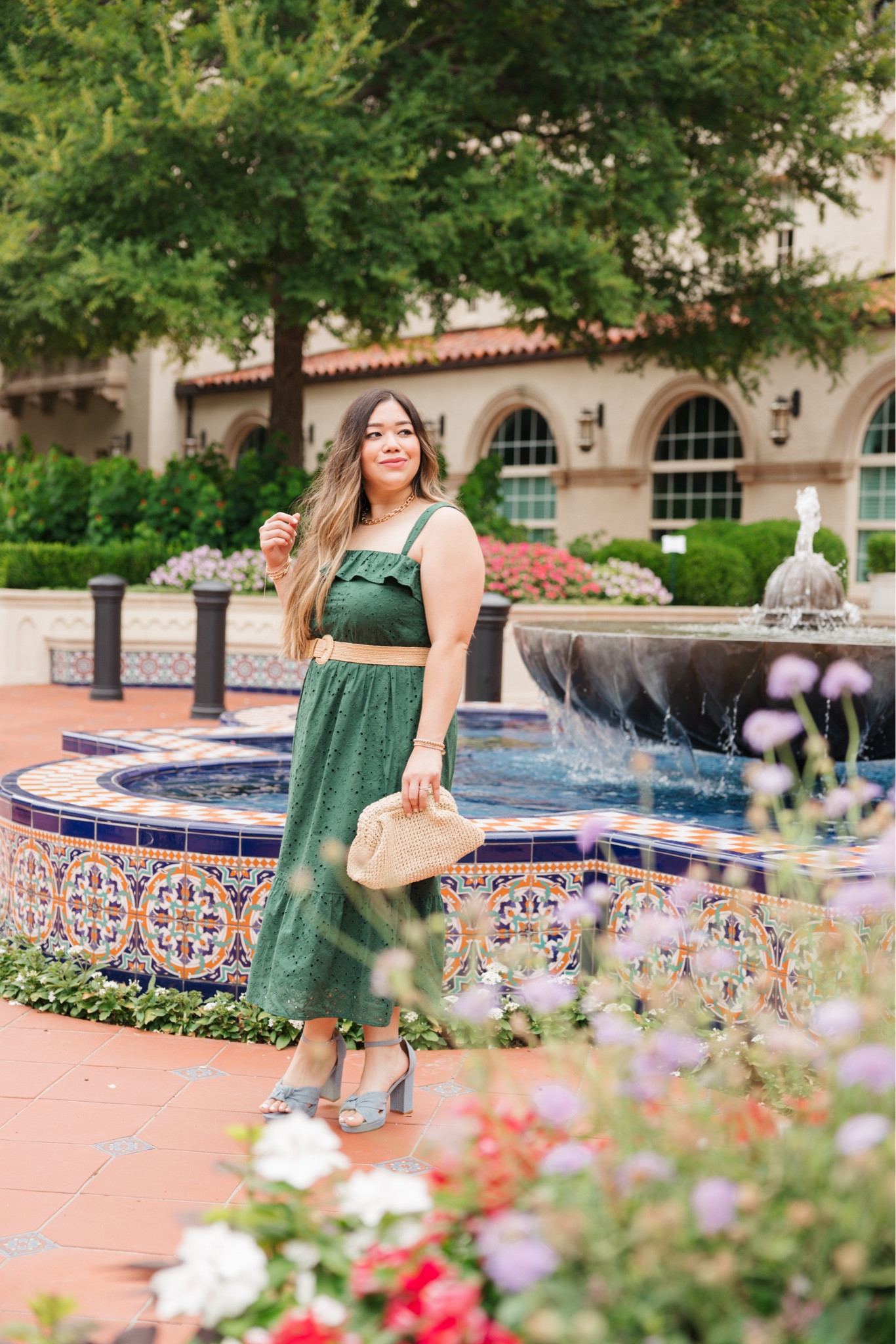 Green dress, summer dress, loft dress, eyelet dress, midi dress, fall transitional dress, straw bag, straw clutch, bow heels, knotted platform heels, ruffle dress, squared chain link necklace, freshwater pearl bracelet, hoop earrings

Absolutely OBSESSED with this green eyelet midi dress from @LOFT 💚 It comes in both regular and petite sizing && it’s currently 50% off! The forest green color makes it a versatile piece that can also be worn during fall season - just throw on a cute blazer or sweater over the dress with a pair of booties! 💫 

#LTKcurves #LTKSeasonal #LTKFind