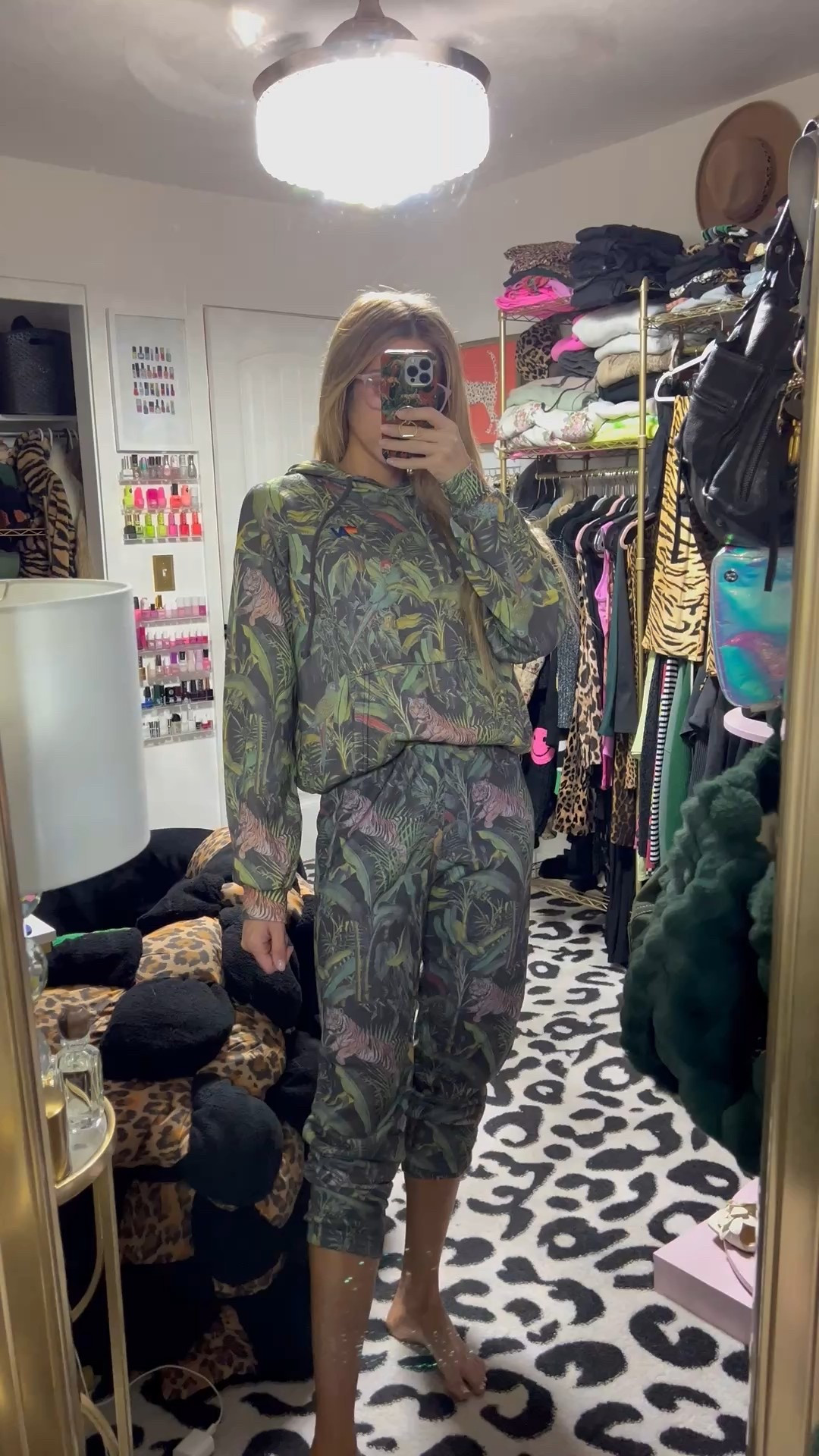 Jungle sweat set by aviator nation - runs small- wearing size small here need a medium, or large if wanting oversized fit 

#LTKStyleTip