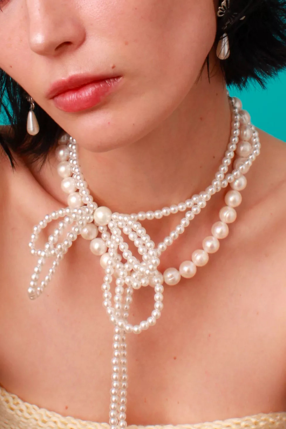 Velvet Luna Pearl Bow Wrap Necklace | Urban Outfitters (US and RoW)