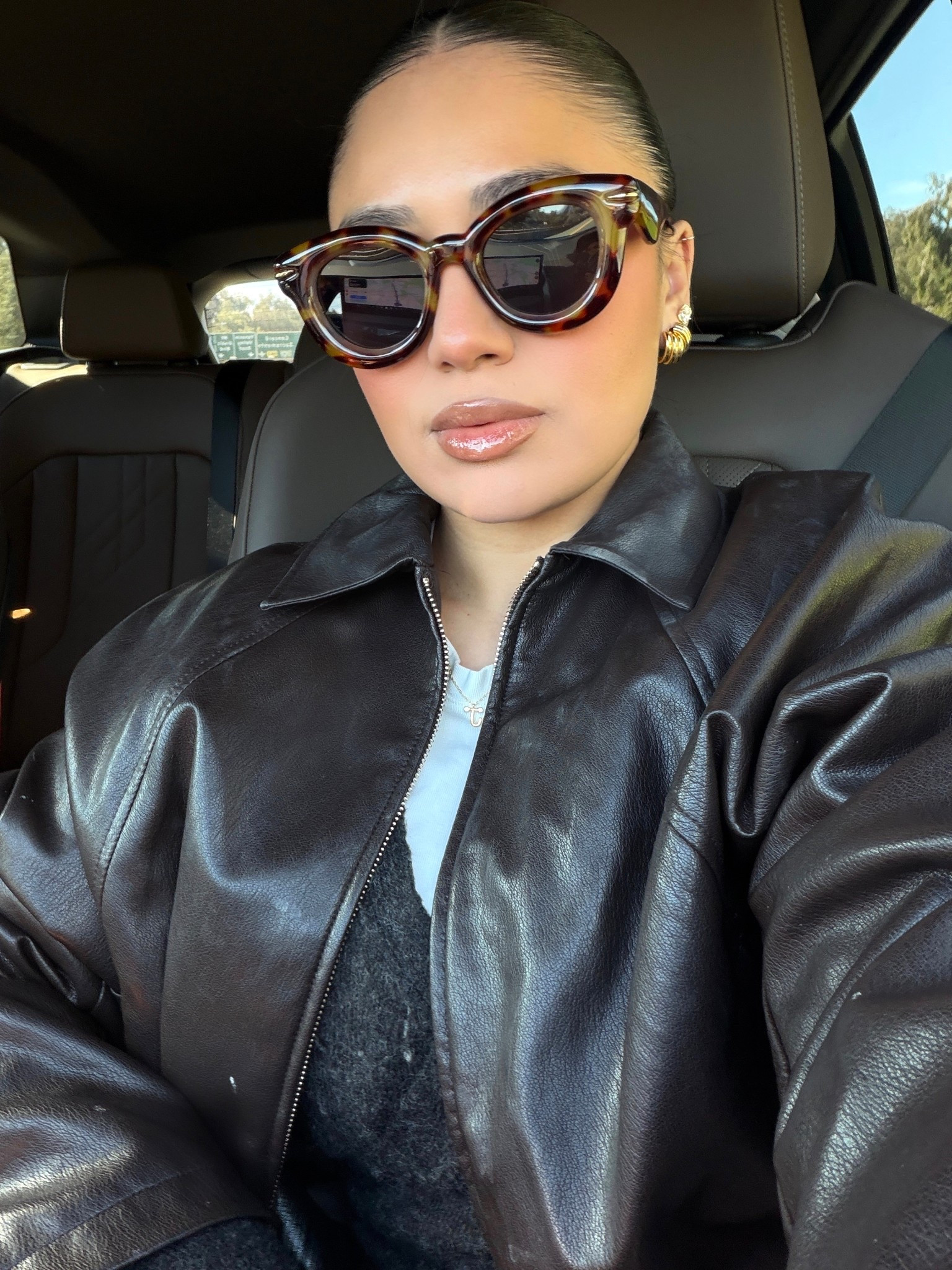 Mom but make it chic. 

#LTKBeauty #LTKmomlife #LTKU