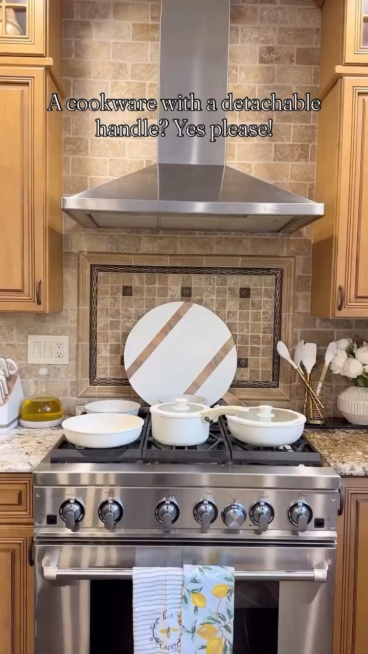 This cookware is a total game-changer. The detachable handle makes it so easy to store, and it’s just as beautiful as it is functional. No wonder it’s so highly rate! 

@walmart