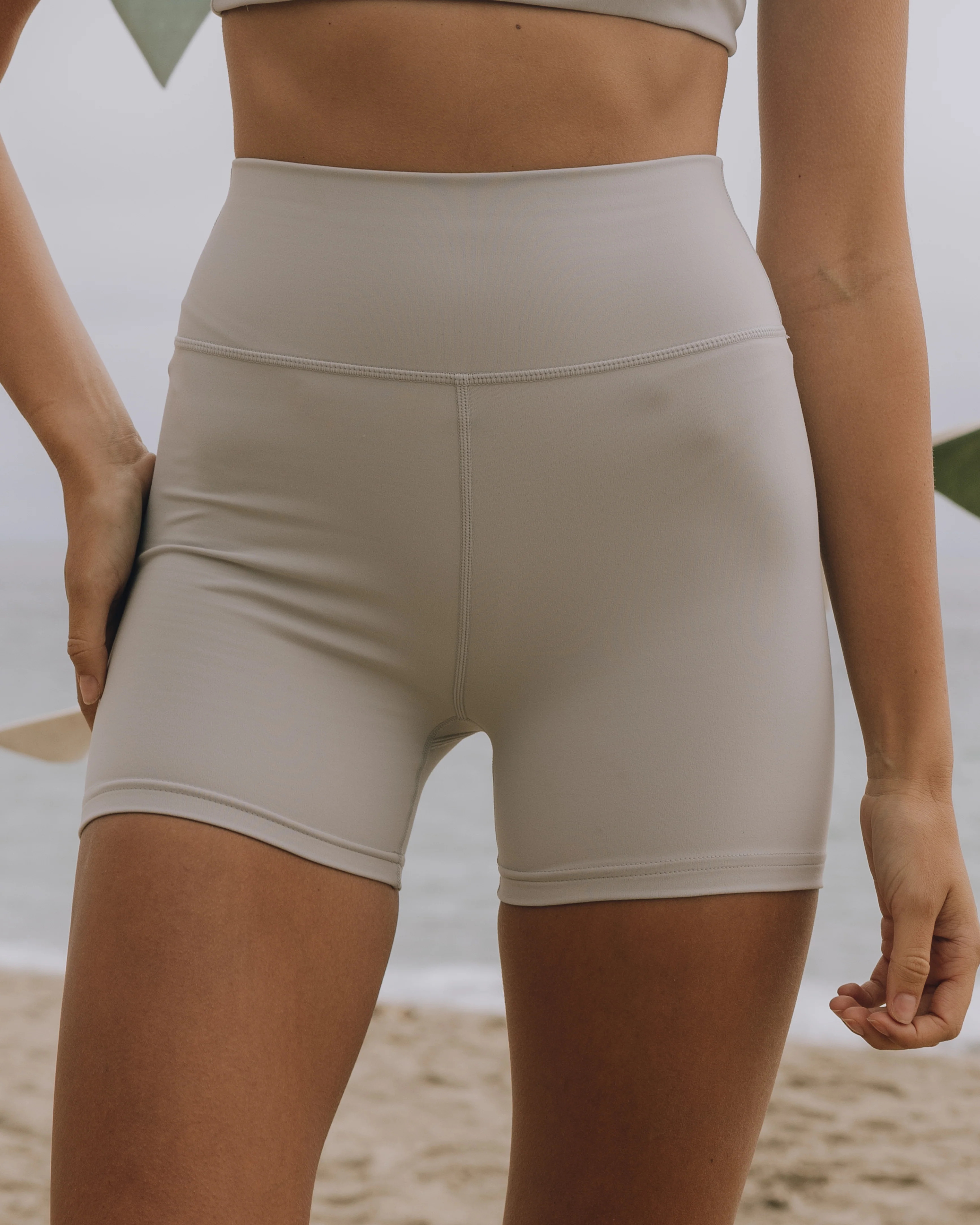Go! Shortie Shorts - Light Grey | Daily Drills