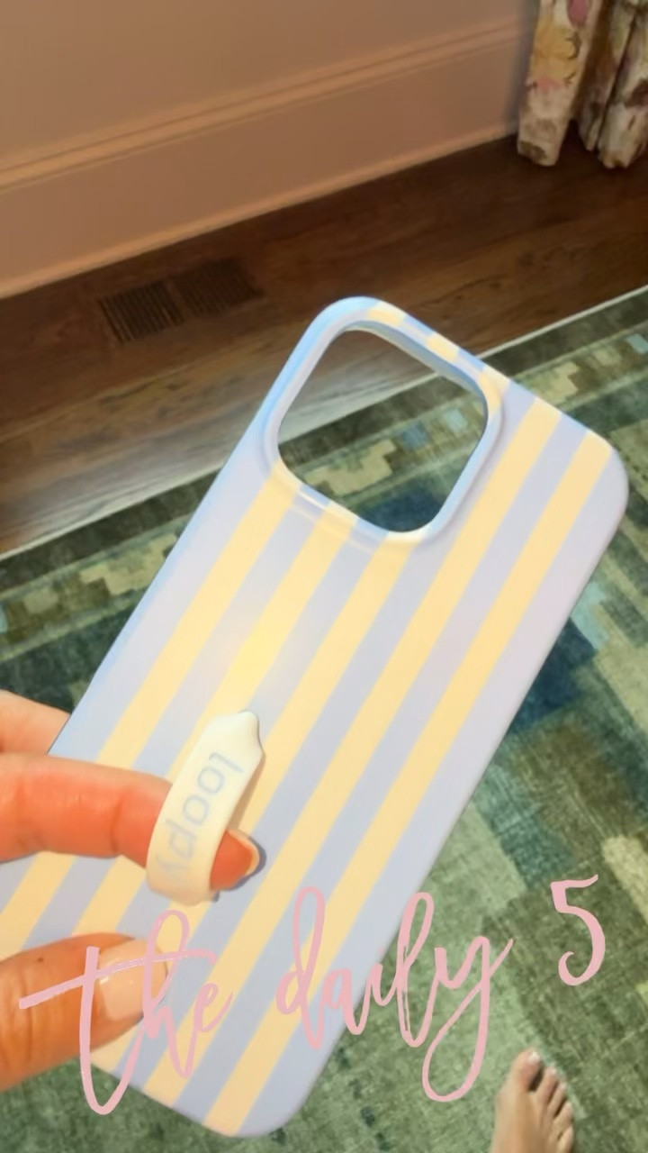 Daily 5…#4….Loopy Case! Hands free, protective case, multiple sizes & styles….need I say more? 

*Code mixandmatchmadness at Loopy

#LTKdayinmylife #LTKmomlife #LTKstorytime