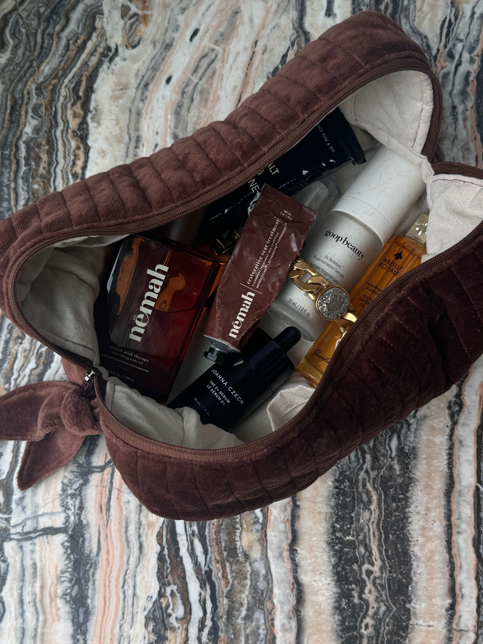 what’s in my beauty bag: skin edition 🤍

#LTKGiftGuide #LTKBeauty