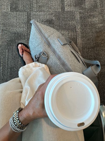 Travel vibes. My favorite new carry on that holds my lap top and other essentials, comfy clothes, my newest flip flops, and a coffee. I sized down from a size 6 to size 5 on my flip flops 😉
kimbentley, summer outfit, travel outfit, petite style

#LTKitbag #LTKshoecrush #LTKtravel