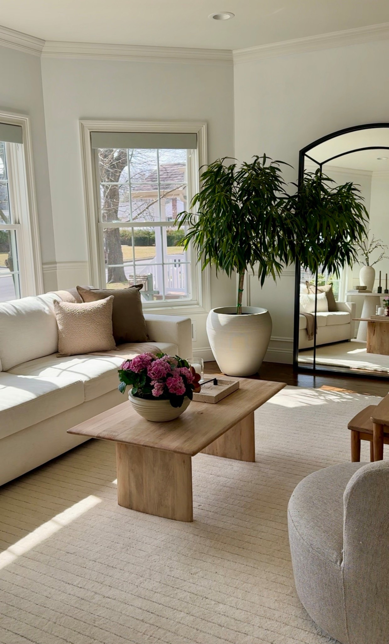 Spring living room views 

#LTKHome #LTKSeasonal #LTKOver40