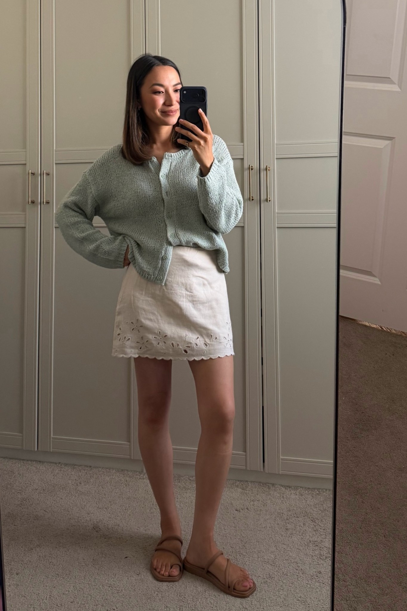 Summer selects on sale at Abercrombie this weekend 

Cardigan - wearing small but runs big, could have sized down
Linen skort - xs, if between sizes go up 

Code AFJEAN for extra % off

#LTKSaleAlert