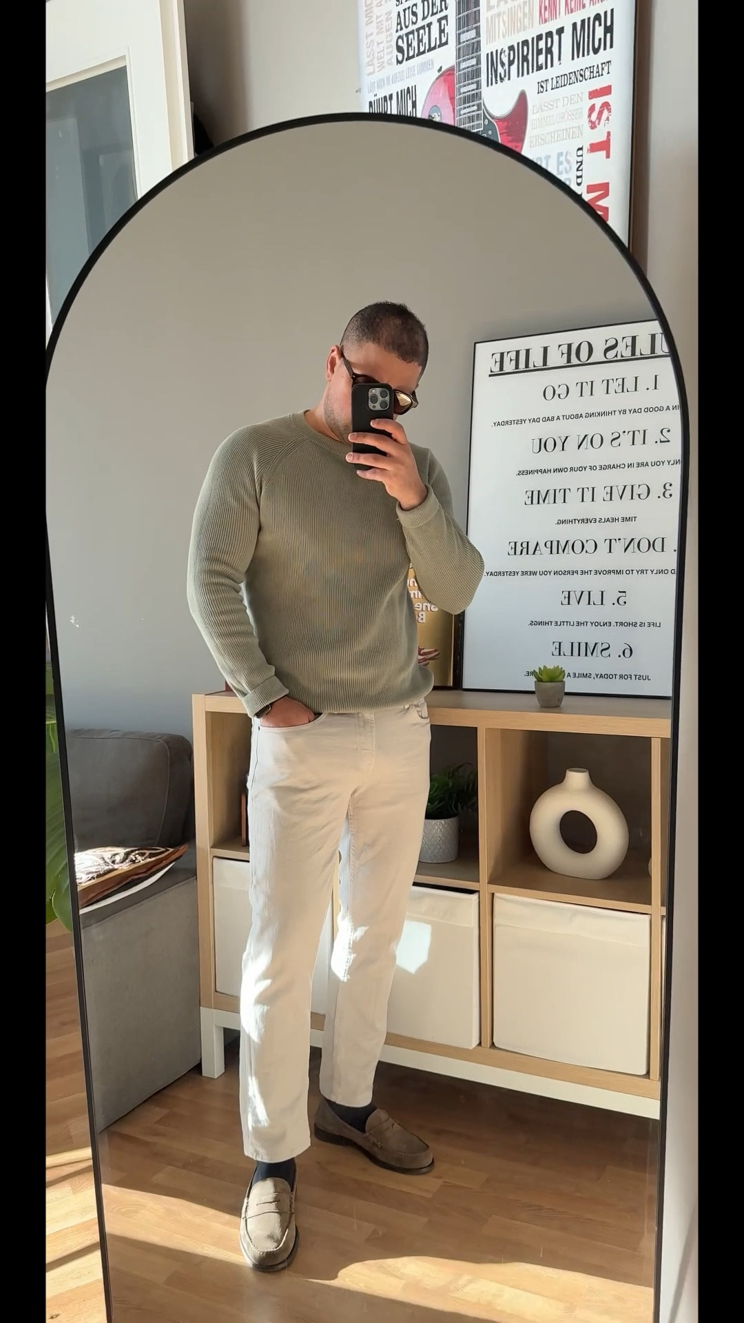 I love this color combo - green / cream / brown
——


#LTKootd #LTKgrwm #LTKMens