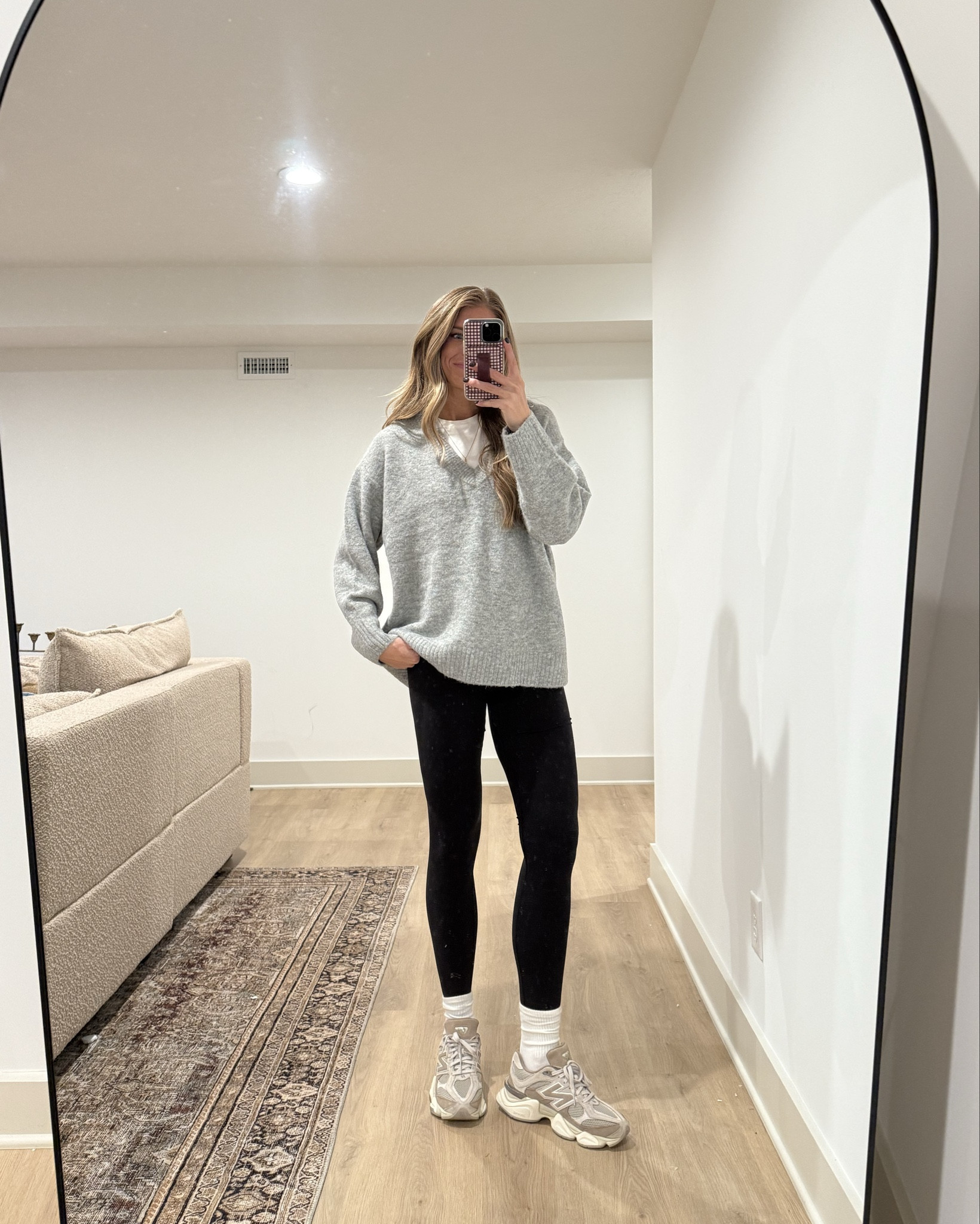 Cozy bump friendly and tall girl friendly lounge outfit

Wearing medium in sweater (runs oversized but got the medium for extra length)
Small tall in leggings, they are my faves everrr. No front inseam

Small in tee


#LTKBump #LTKTall
