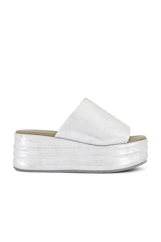 Harbor Flatform Sandal in Silver | Revolve Clothing (Global)