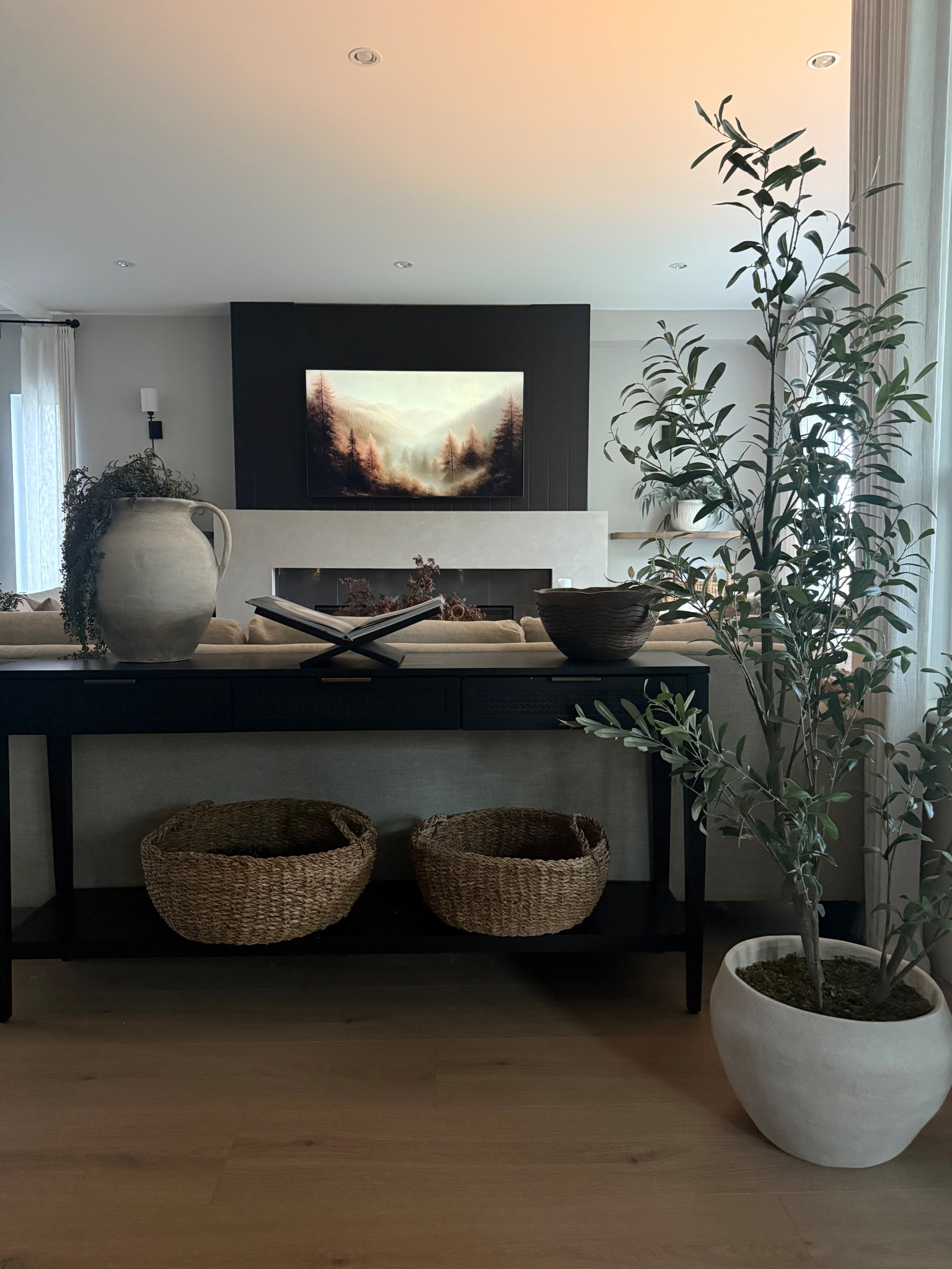 January home.. keeping things simple, calm and cozy🤎
I just love the airy and organic look of this tree. Perfect for bringing life into the home

#LTKPetite