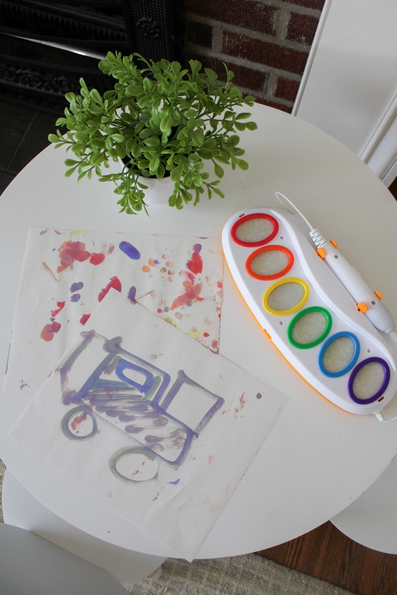 Mess free painting for my toddler! 🎨 I love this for a fun activity during the day! 

#LTKKids #LTKmomlife #LTKBaby