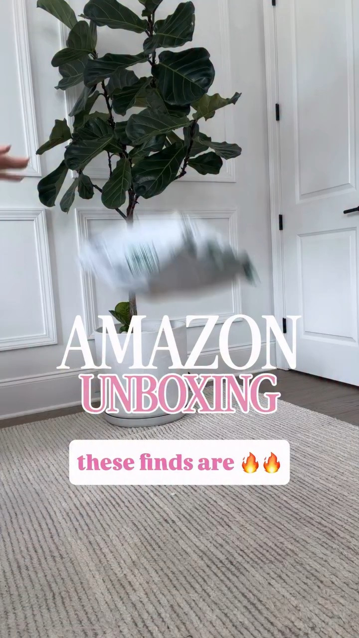 We’ve got some good stuff here!!

Best tee, teacher outfits, teacher dresses, mom style, teacher style, Amazon unboxing, fall fashion, fall faves #unboxing

#LTKgrwm #LTKSaleAlert #LTKootd