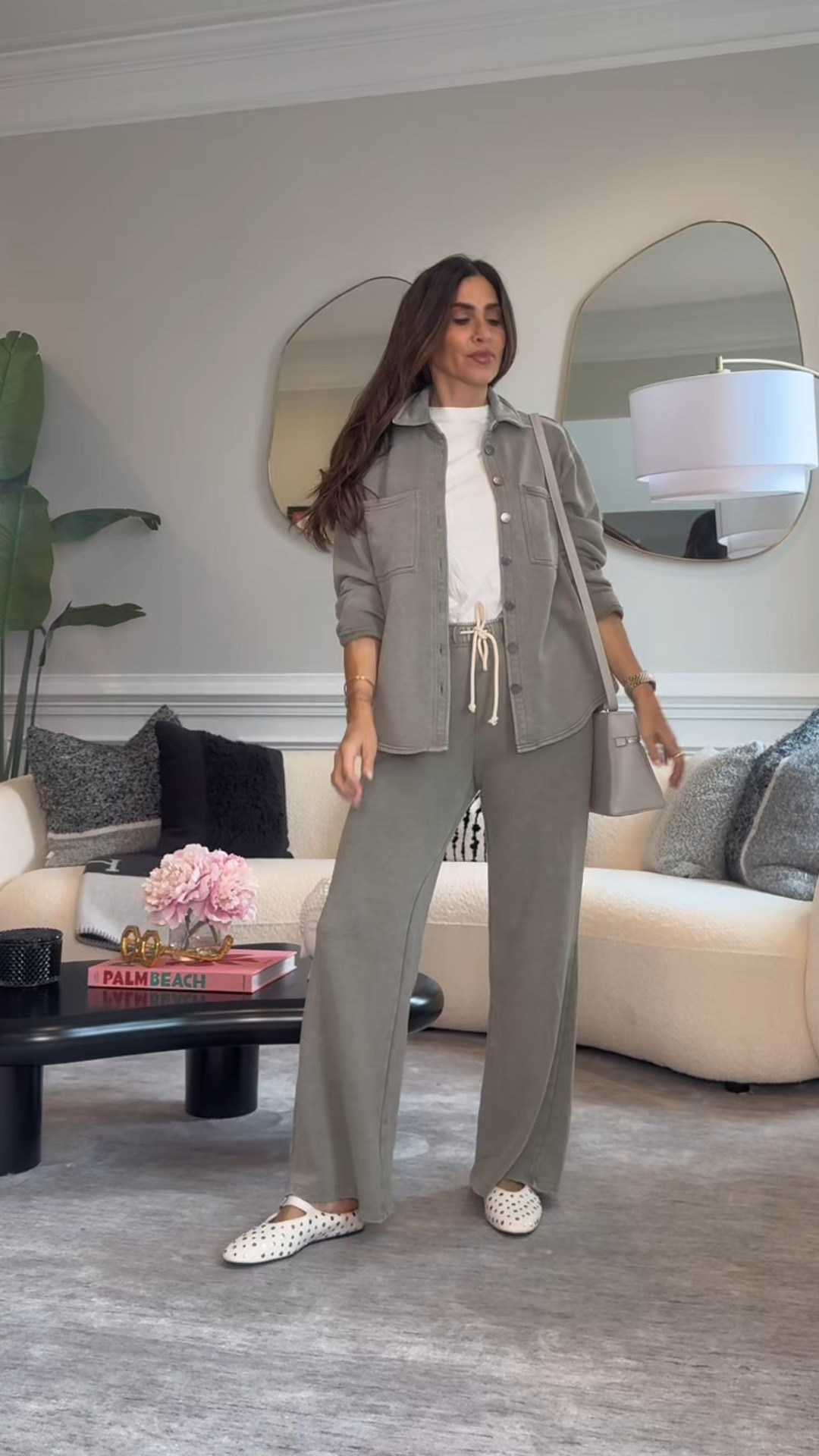 𝕊𝕖𝕧𝕖𝕟 𝔻𝕒𝕪𝕤. 𝕊𝕖𝕧𝕖𝕟 𝕄𝕠𝕠𝕕𝕤.
From off-duty casual to a little sassy when the moment calls — here’s a week of looks that make getting dressed the fun part. ✨

Which day is your vibe? 👇🏽👇🏽


#LTKOver40 #LTKFindsUnder100 #LTKootd