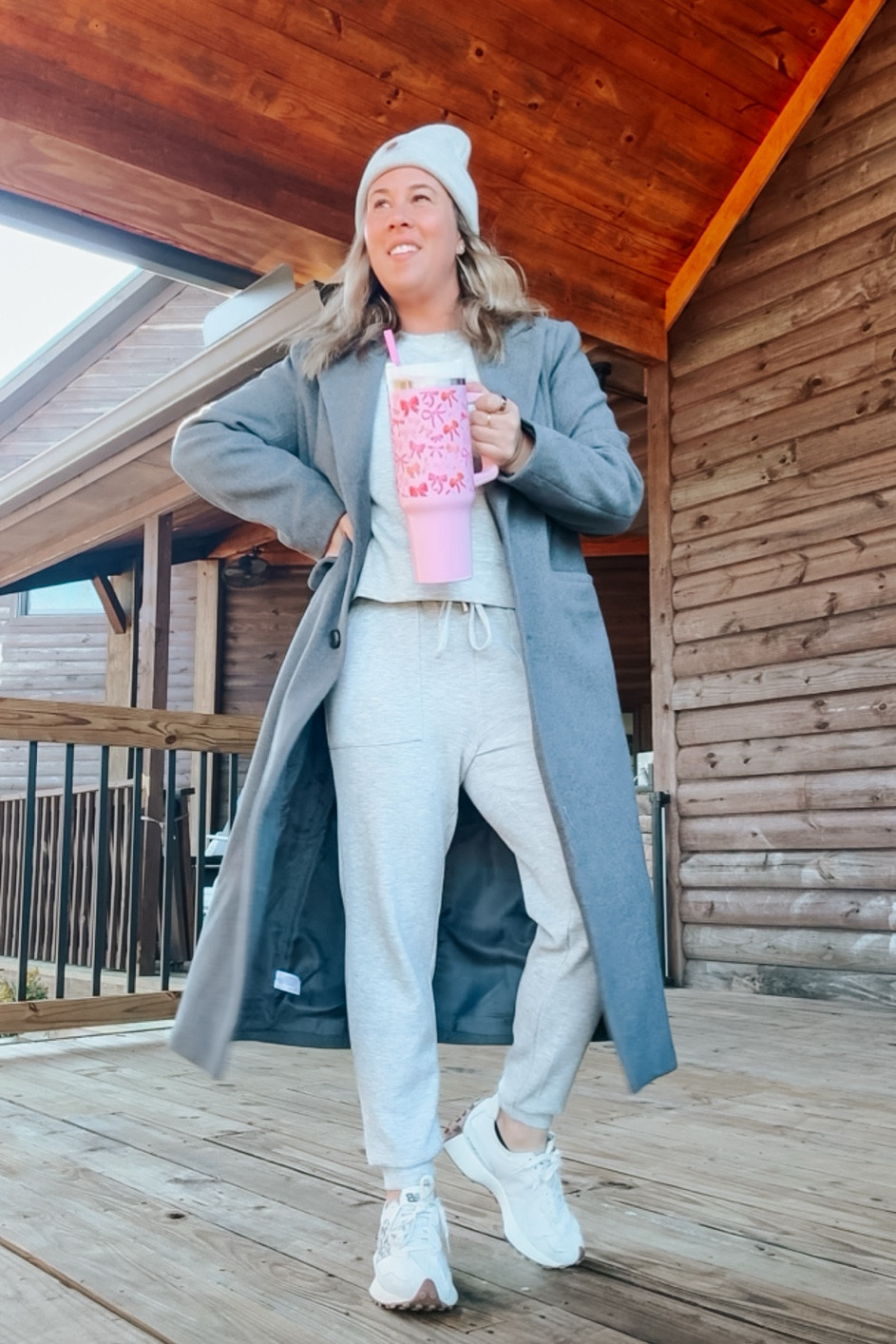 Obsessed with layering long coats over solid sets 😍. Jacket is almost sold out but linked a super similar option! Wearing Xs in top/jacket and small in bottoms 

Casual outfit, winter fit, cozy outfit, mom outfit, style over 30, school pick up 

#LTKStyleTip #LTKShoeCrush #LTKActive