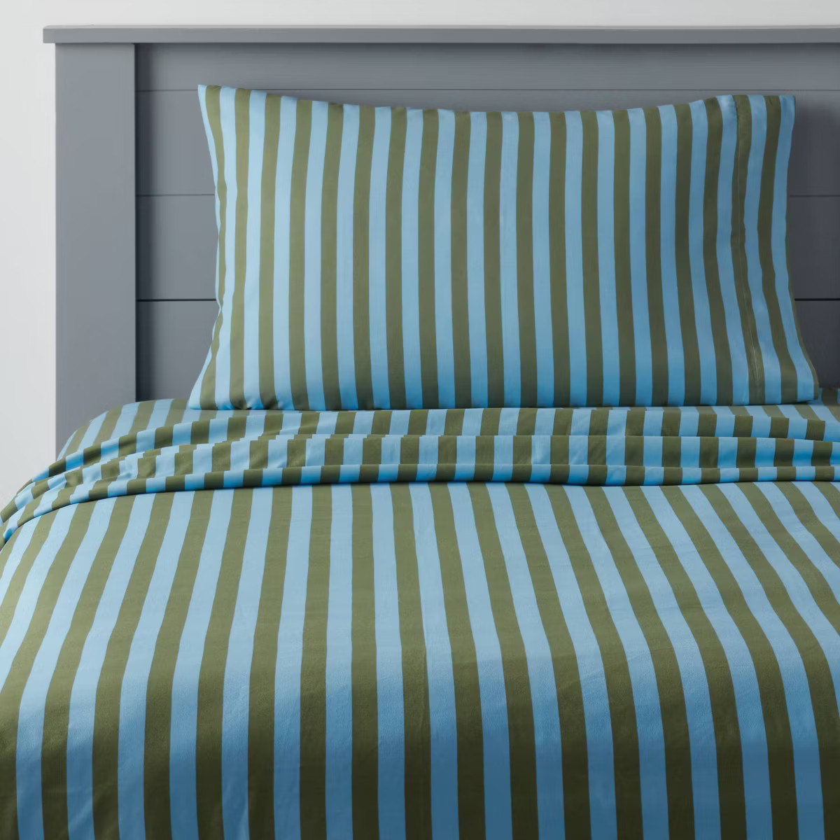 Striped Kids' Cotton Sheet Set Blue/Green - Pillowfort™ | Target